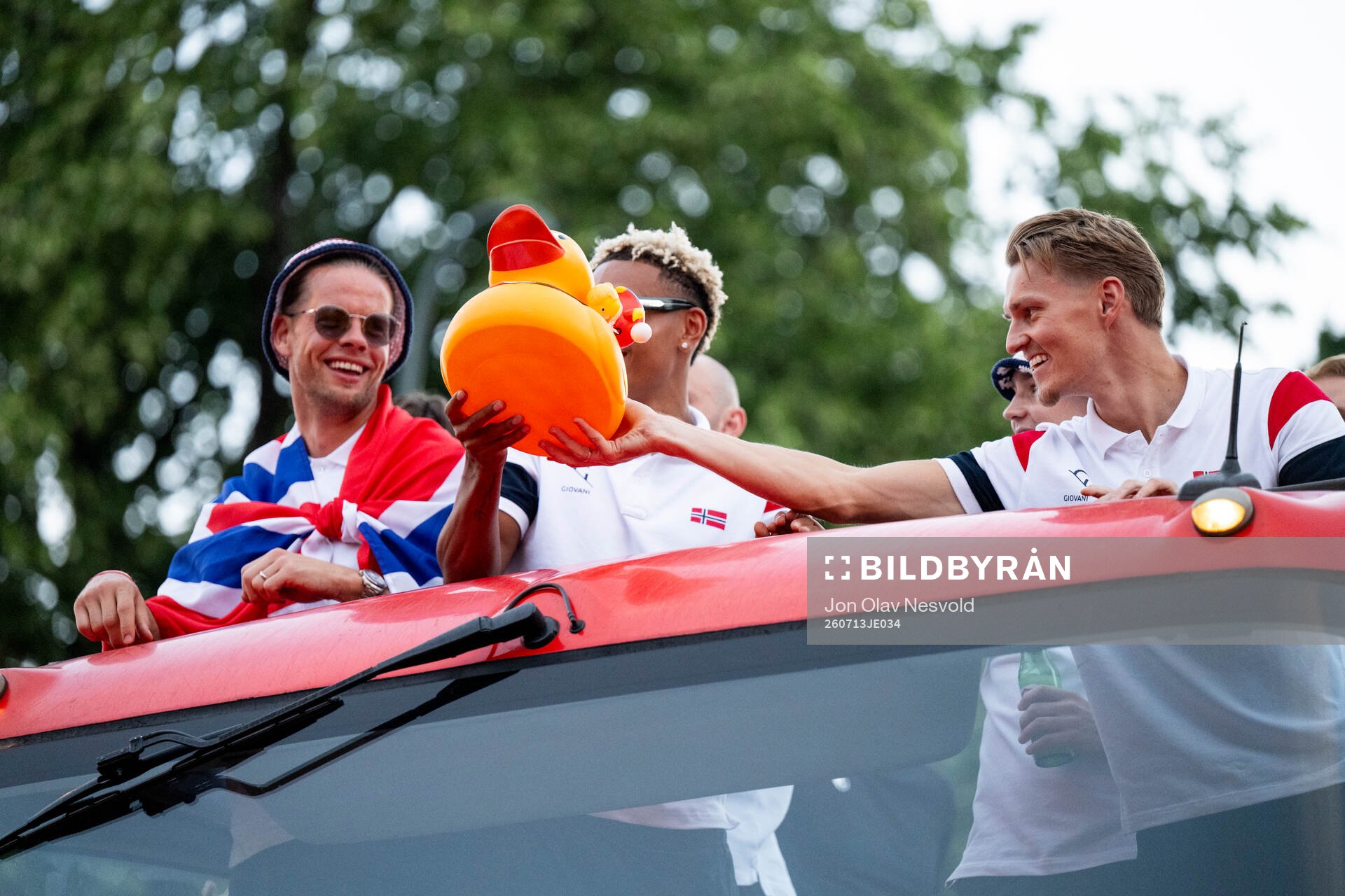 Ørjan Nyland and Martin Ødegaard of Norway at a team