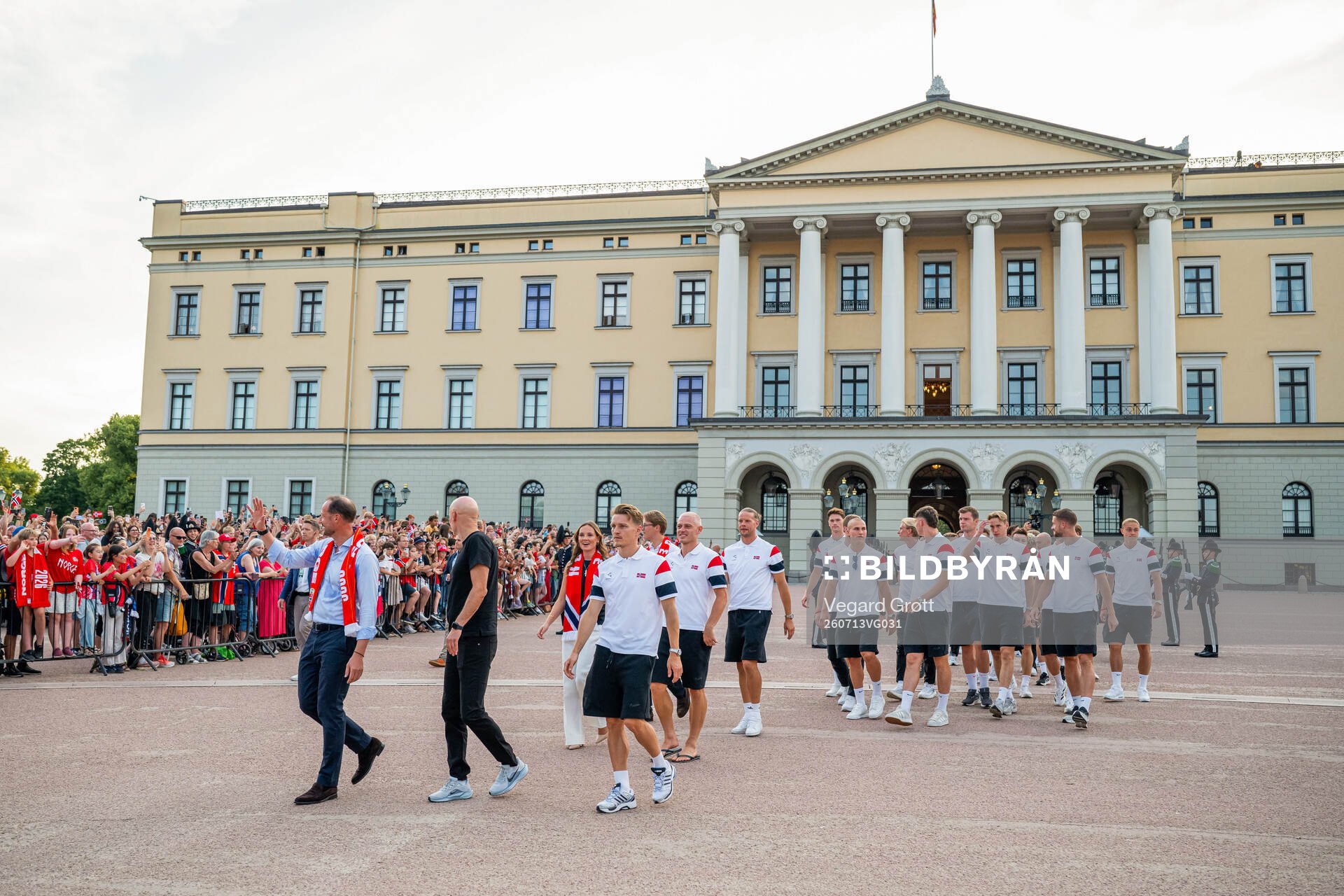 Crown Prince Haakon of Norway, head coach Ståle Solbakken,