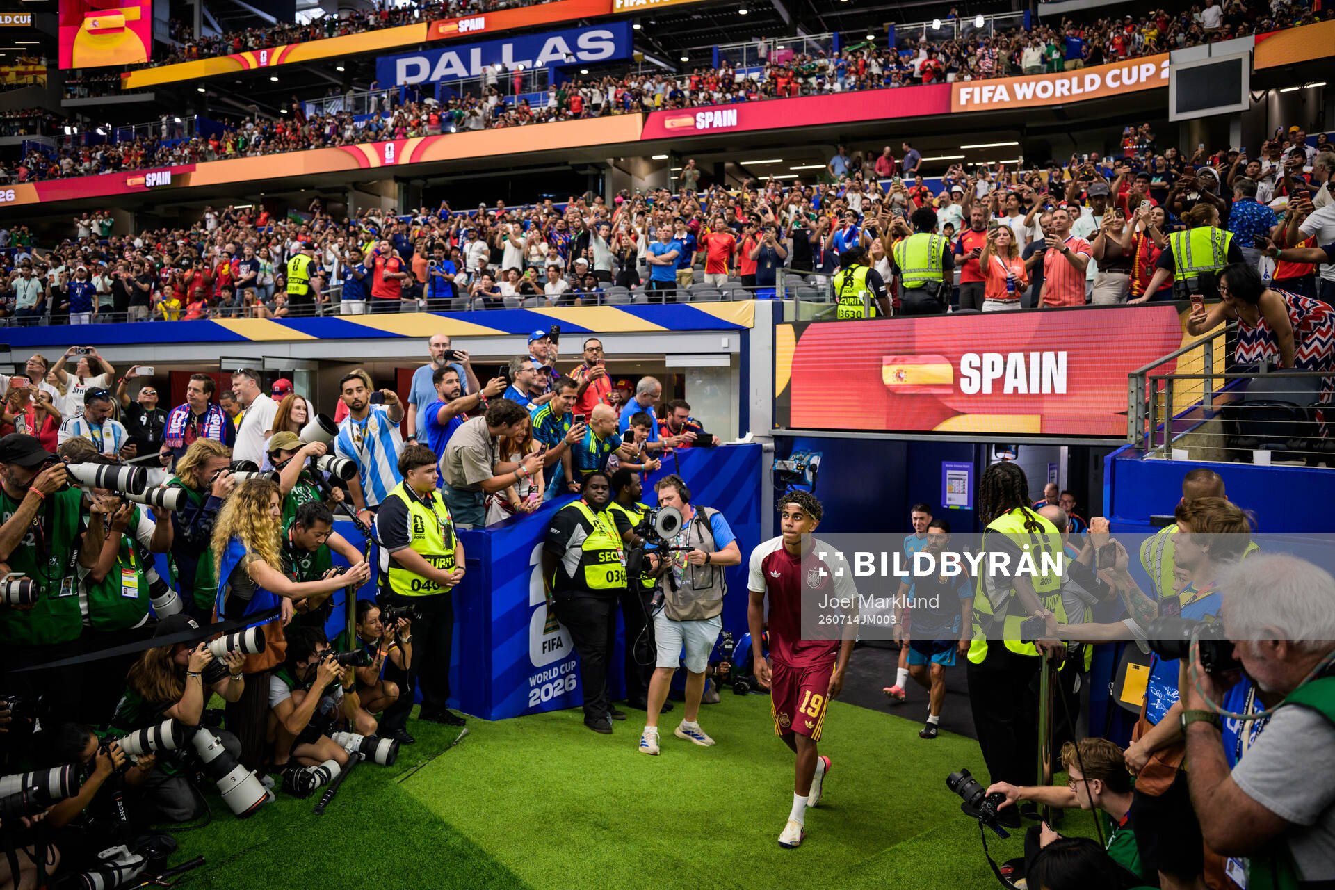 Lamine Yamal of Spain enters the pitch for warm-up
