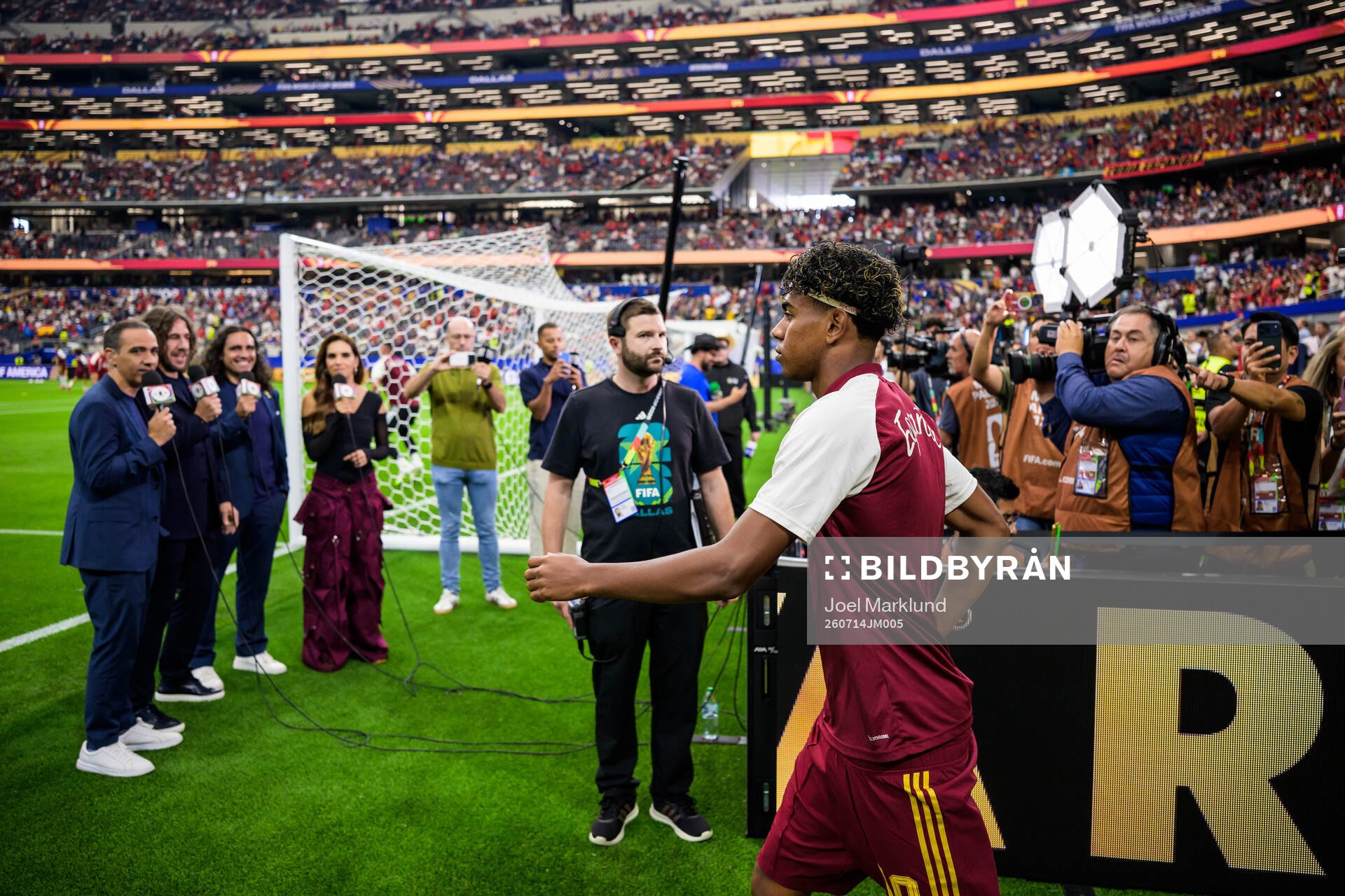 Lamine Yamal of Spain enters the pitch for warm-up