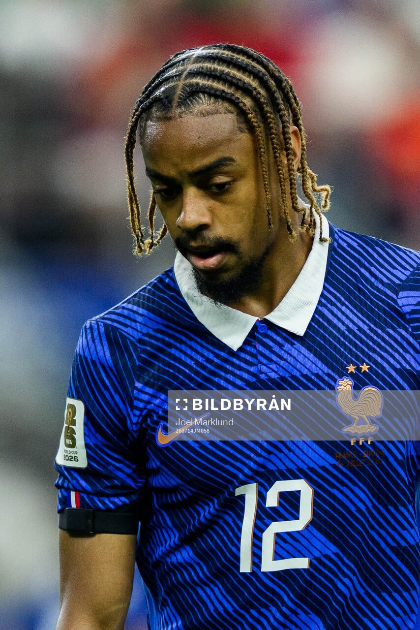 Bradley Barcola of France