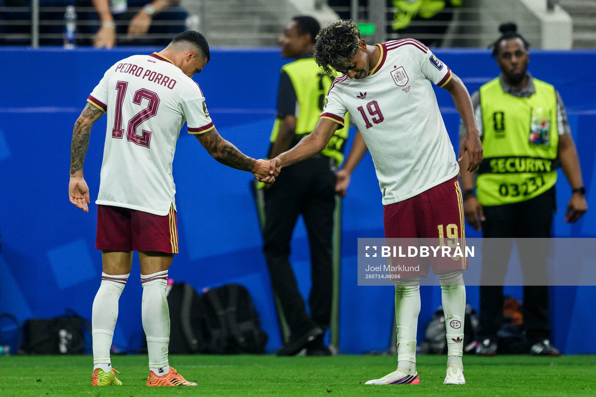 Pedro Porro and Lamine Yamal of Spain celebrate
