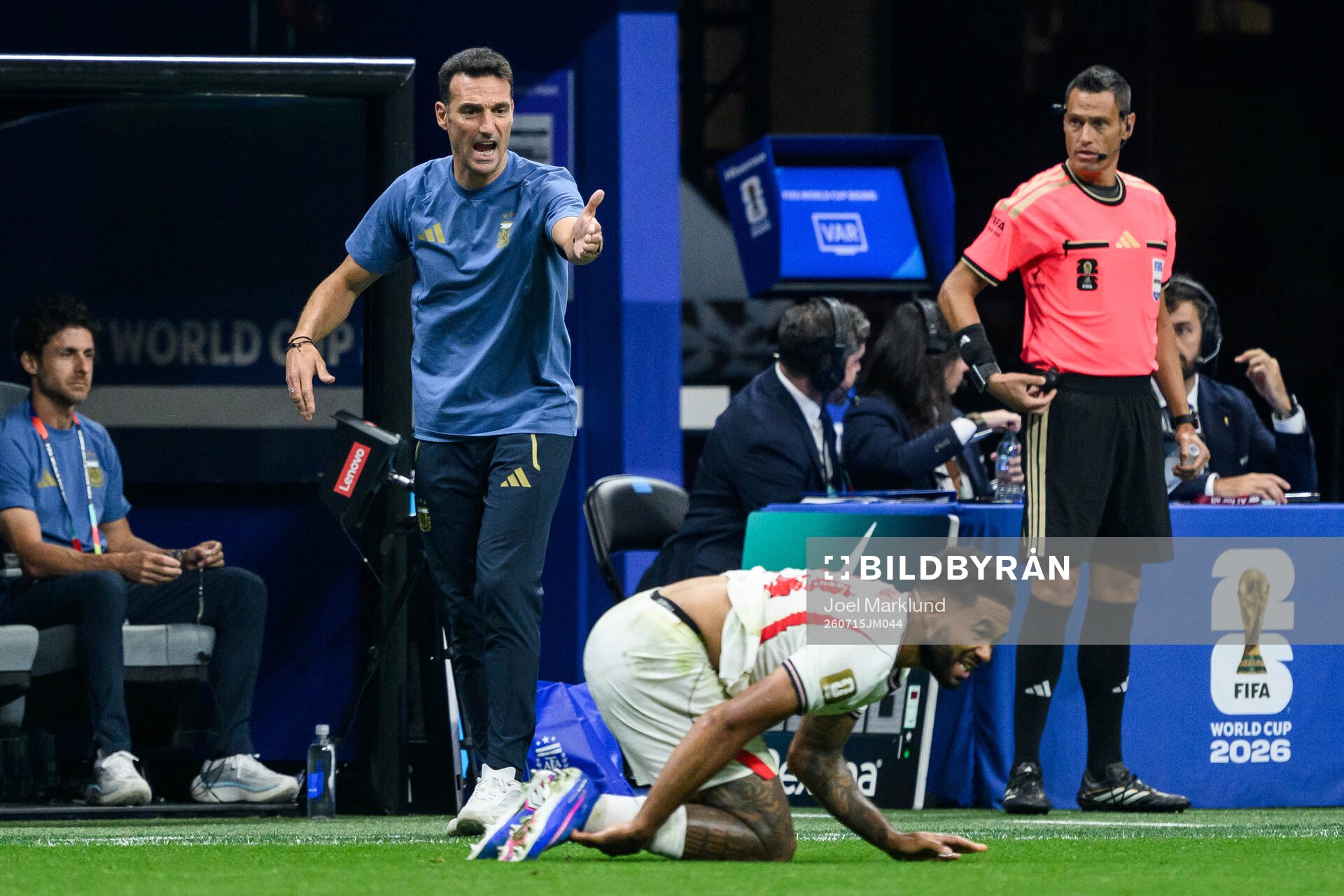 Head coach Lionel Sebastián Scaloni of Argentina and