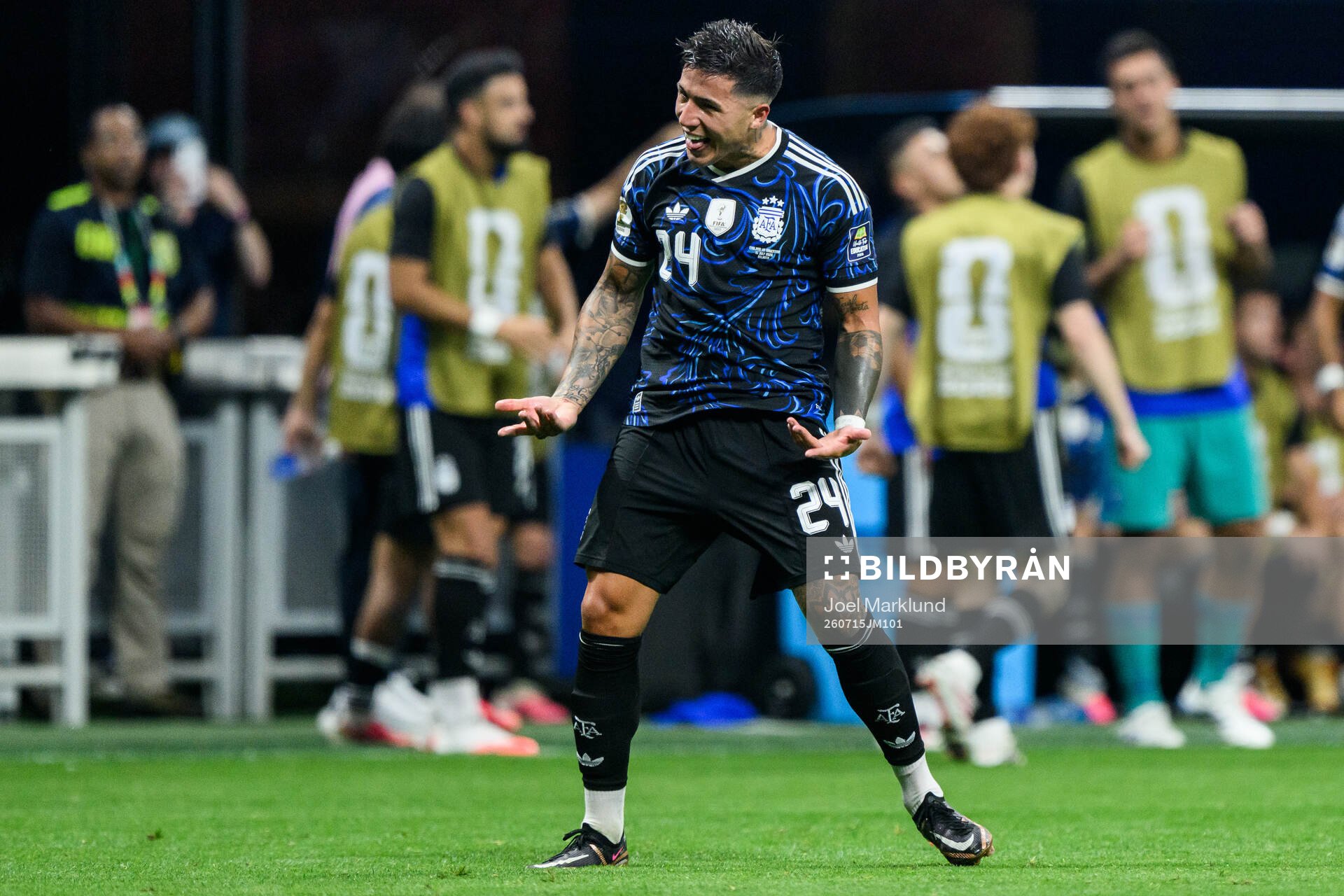 Enzo Fernandez of Argentina celebrates