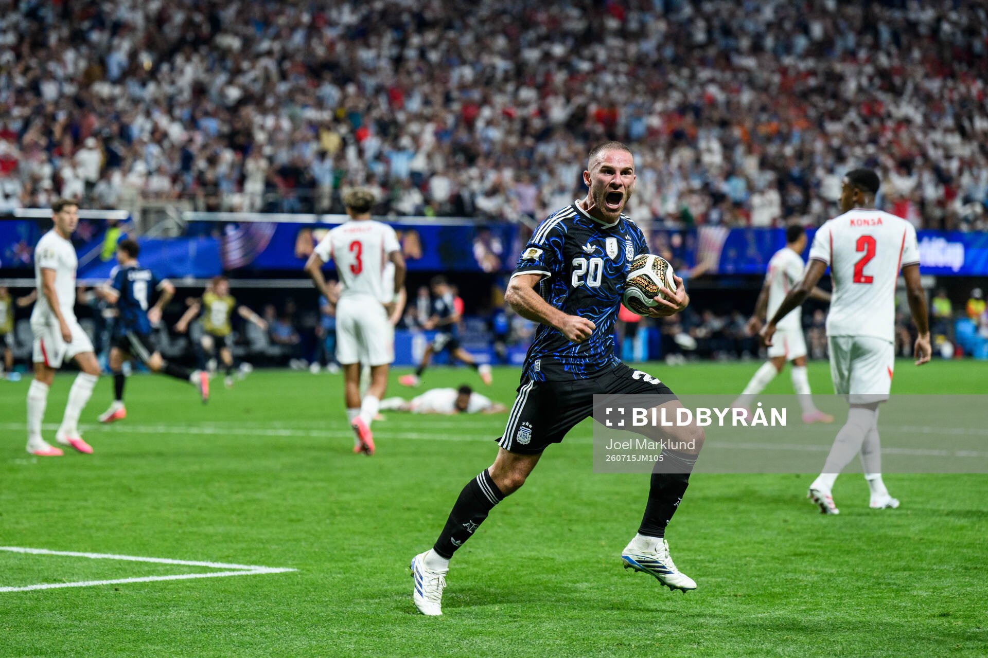 Alexis Mac Allister of Argentina celebrates