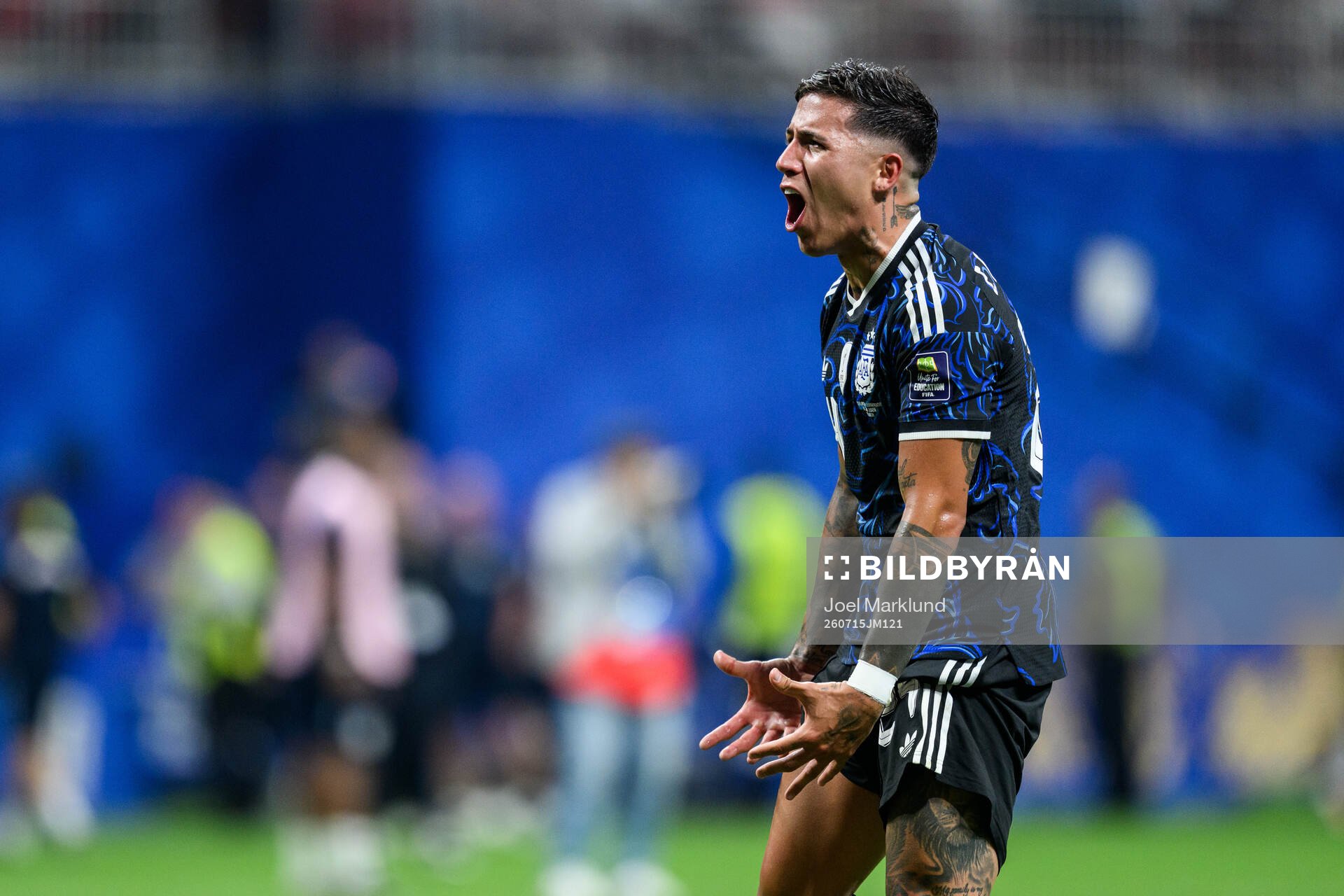 Enzo Fernandez of Argentina celebrates
