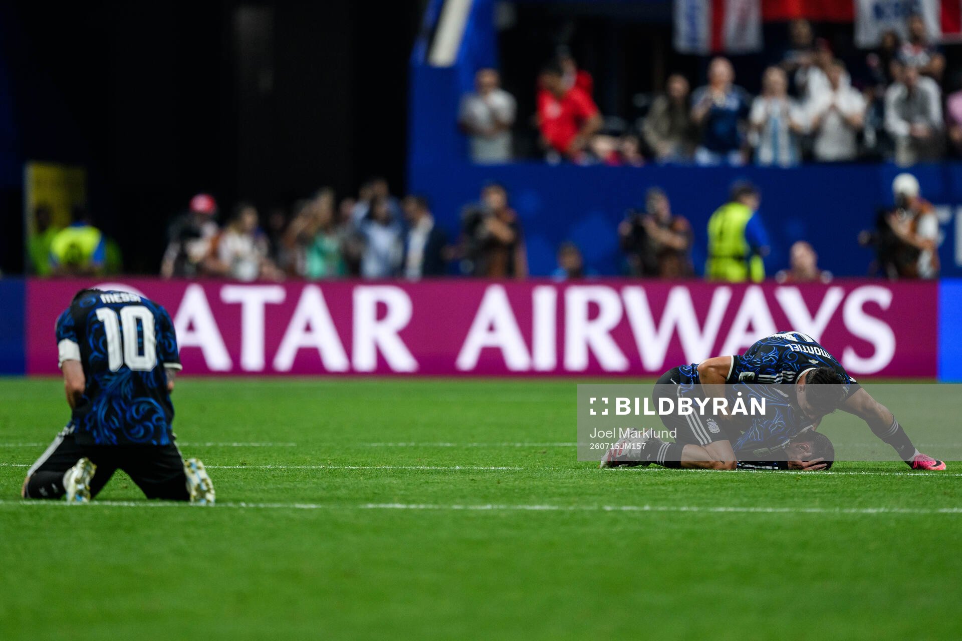 Lionel Messi, Rodrigo De Paul and Cristian Romero of