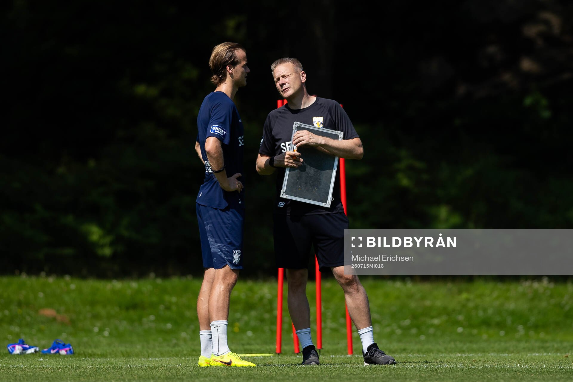 IFK Göteborgs August Erlingmark och tränare Stefan