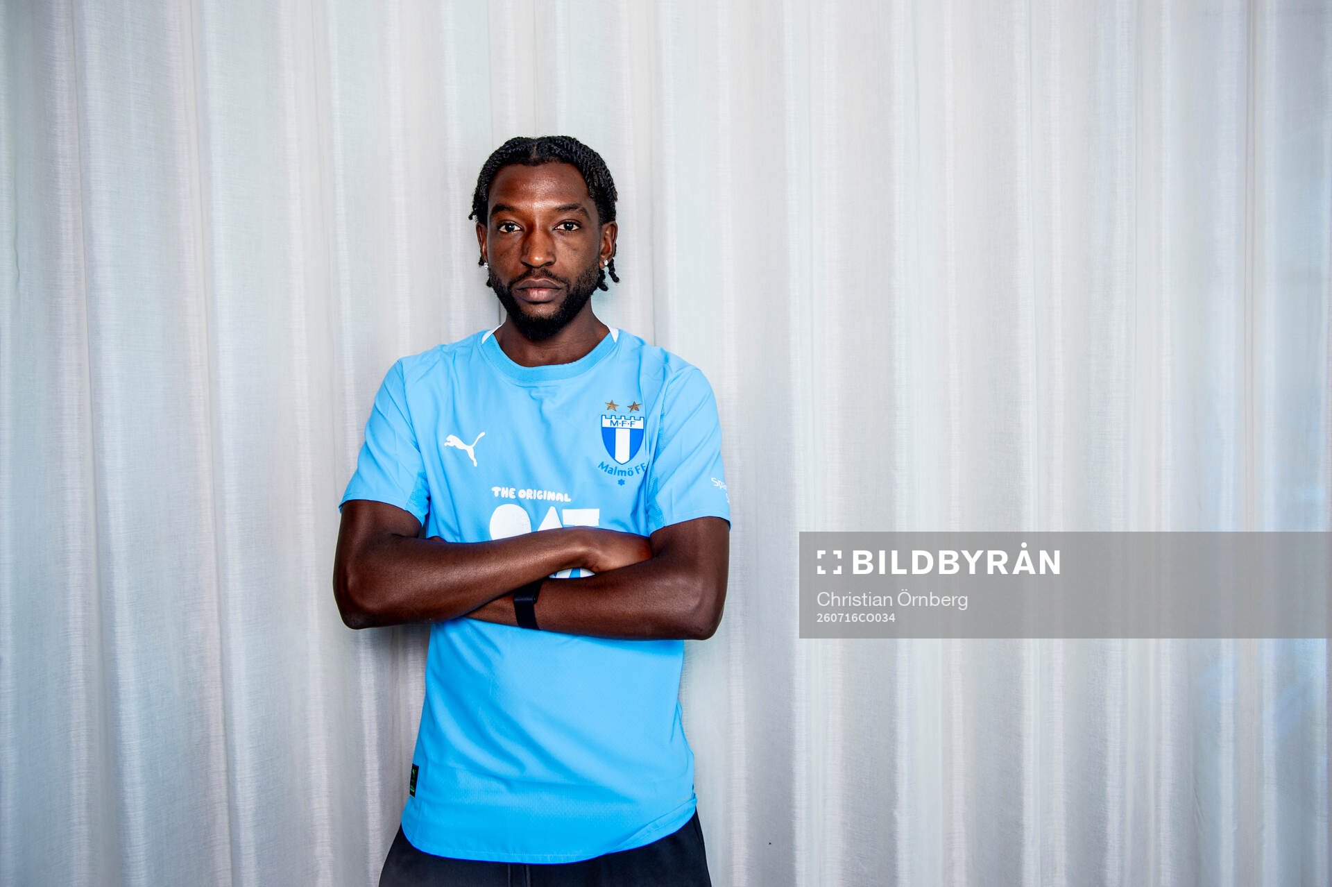Malmö FF presenterar Warren Kamanzi som ny spelare