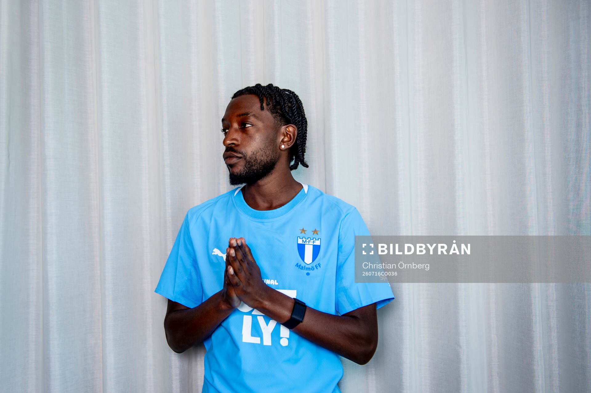 Malmö FF presenterar Warren Kamanzi som ny spelare