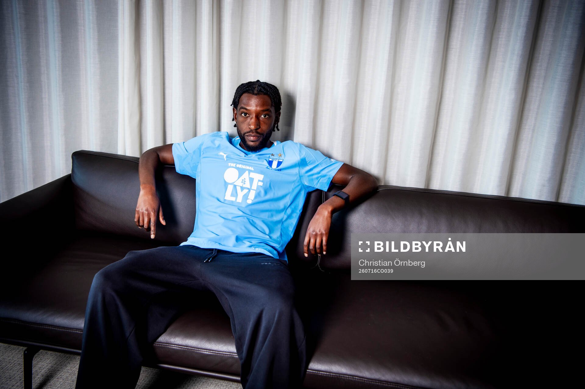 Malmö FF presenterar Warren Kamanzi som ny spelare