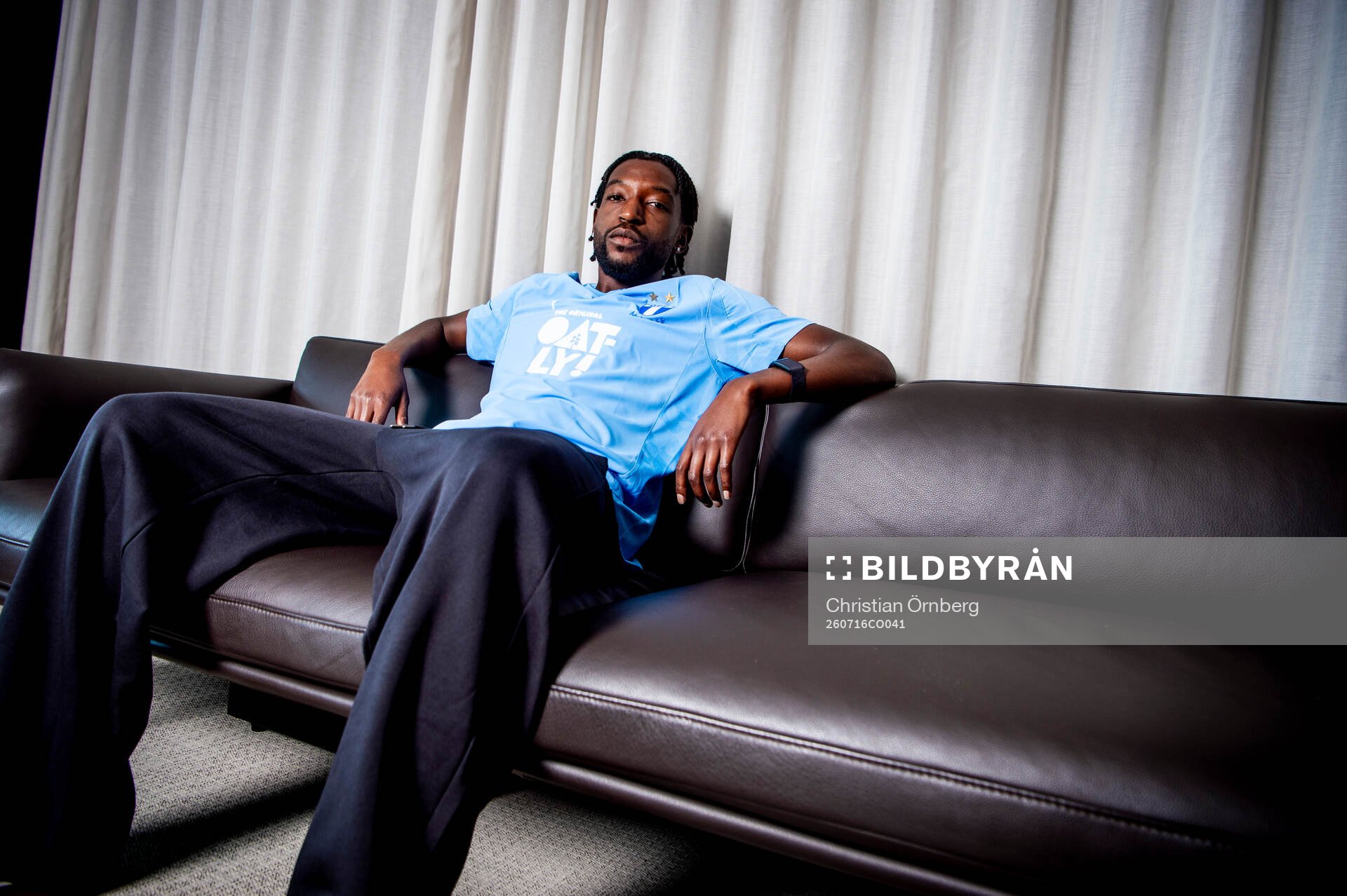 Malmö FF presenterar Warren Kamanzi som ny spelare