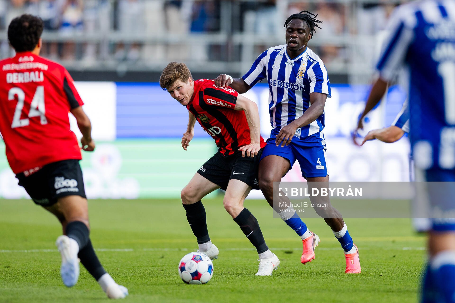 Brommapojkarnas Oliver Berg och IFK Göteborgs Rockson