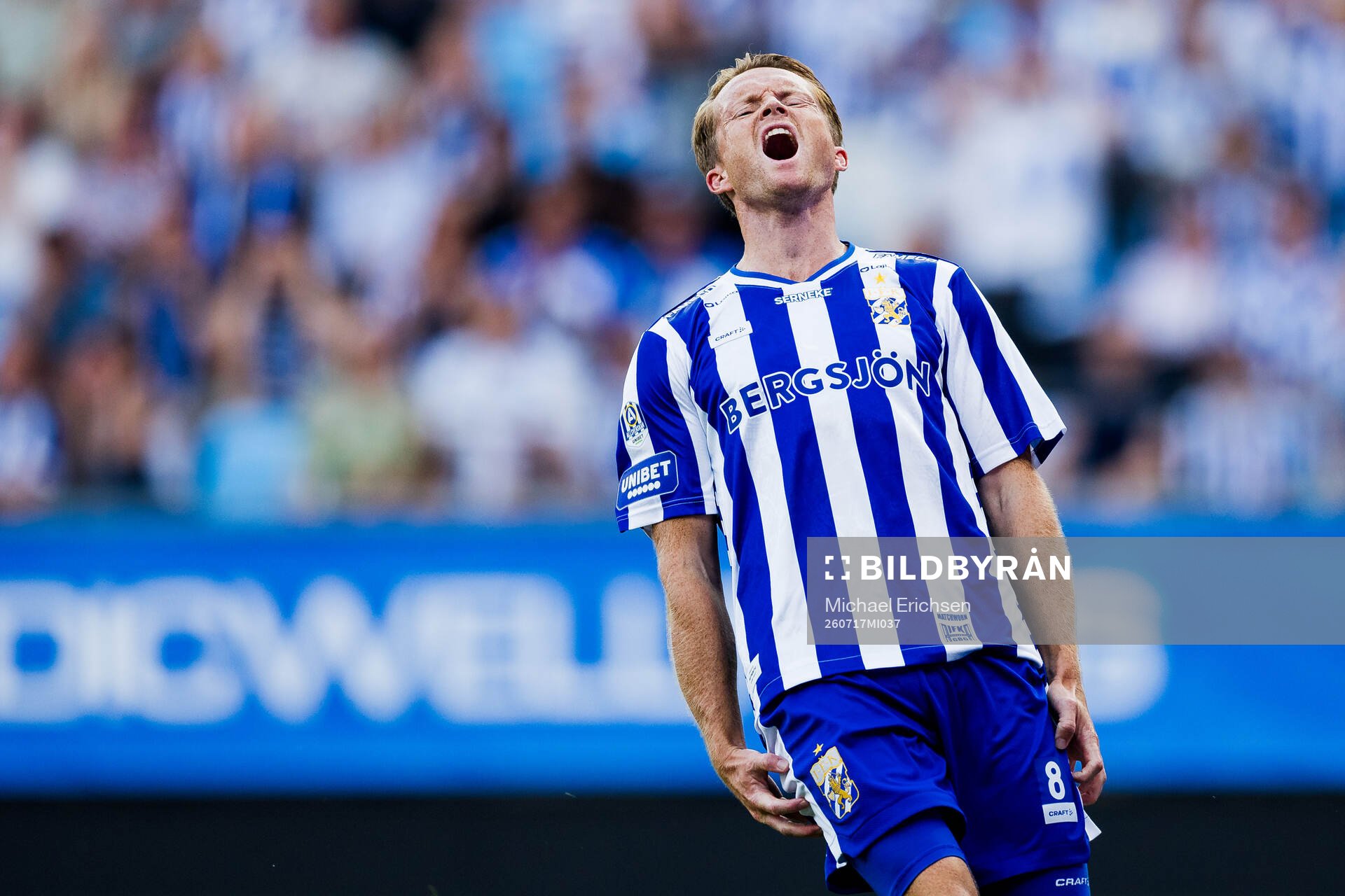 IFK Göteborgs Sam Larsson deppar