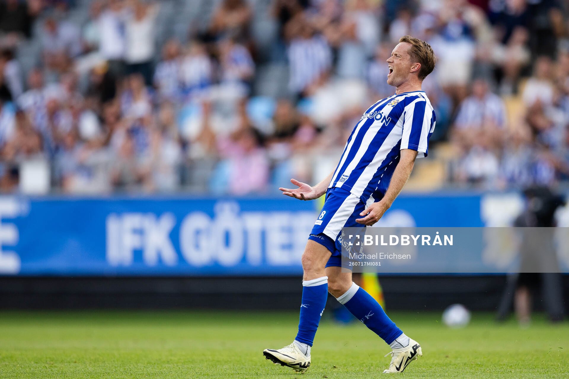 IFK Göteborgs Sam Larsson deppar