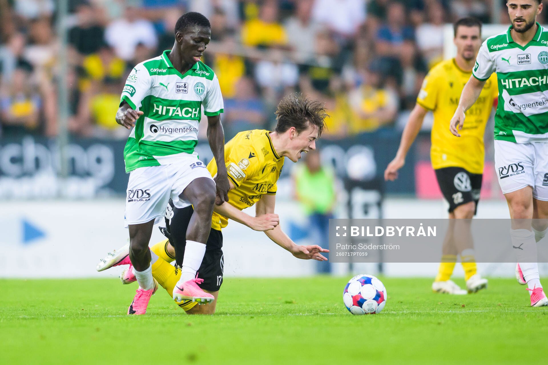 Västerås Mamadou Ousmane Diagne och Mjällbys Elliot