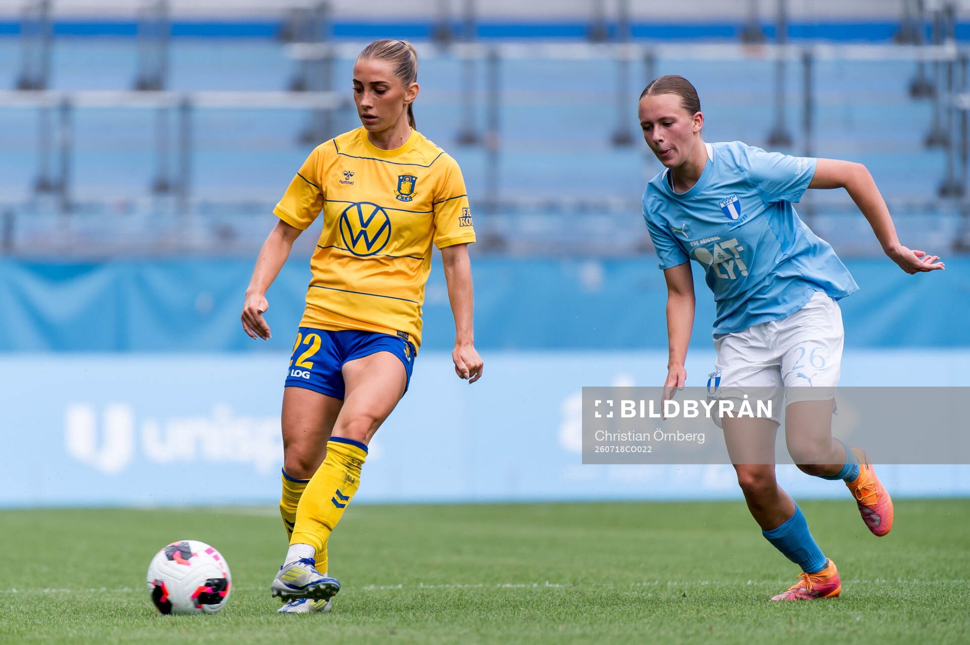 Brøndbys Tilde Lindwall och Malmö FFs Lovisa Breland