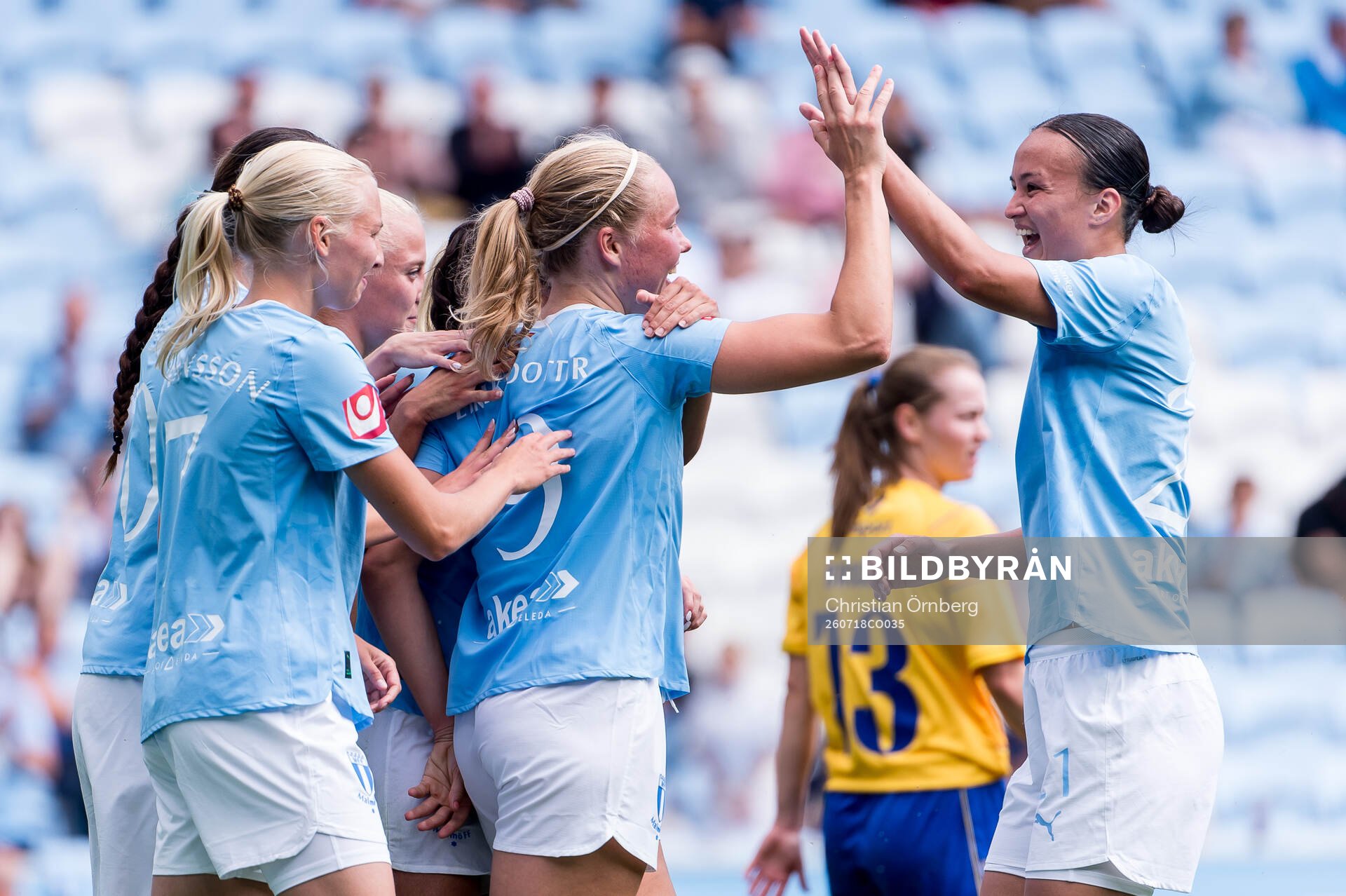 Malmö FFs Hlin Eiriksdottir jublar
