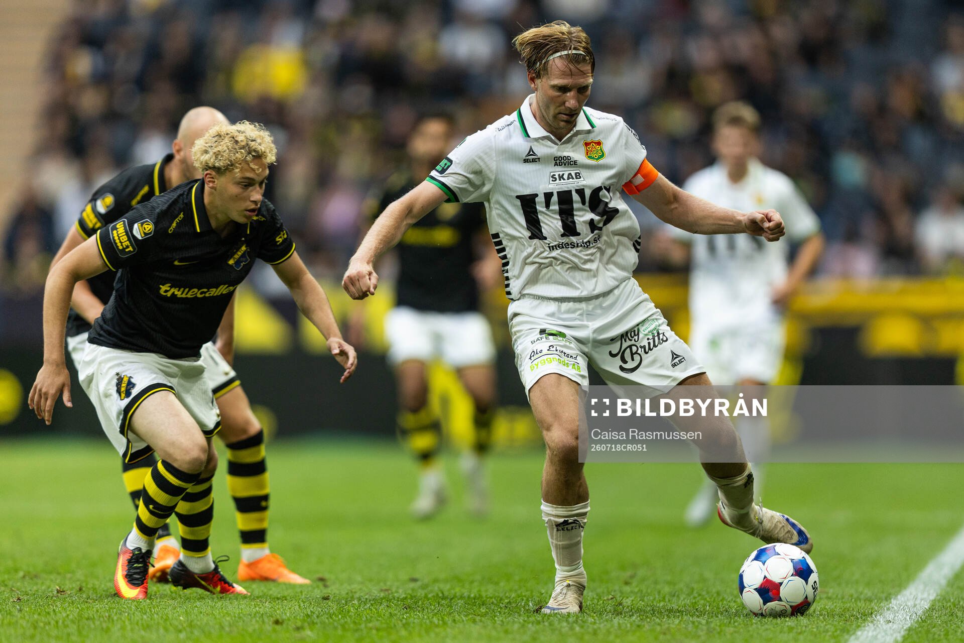 AIKs Victor Goncalves Andersson och GAIS August Wängberg