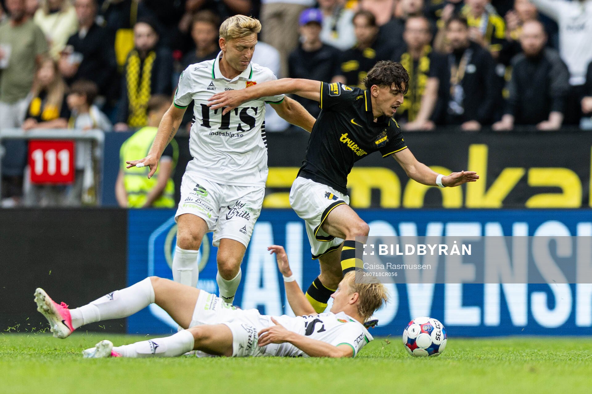 AIKs Taha Ayari och GAIS Henry Sletsjøe