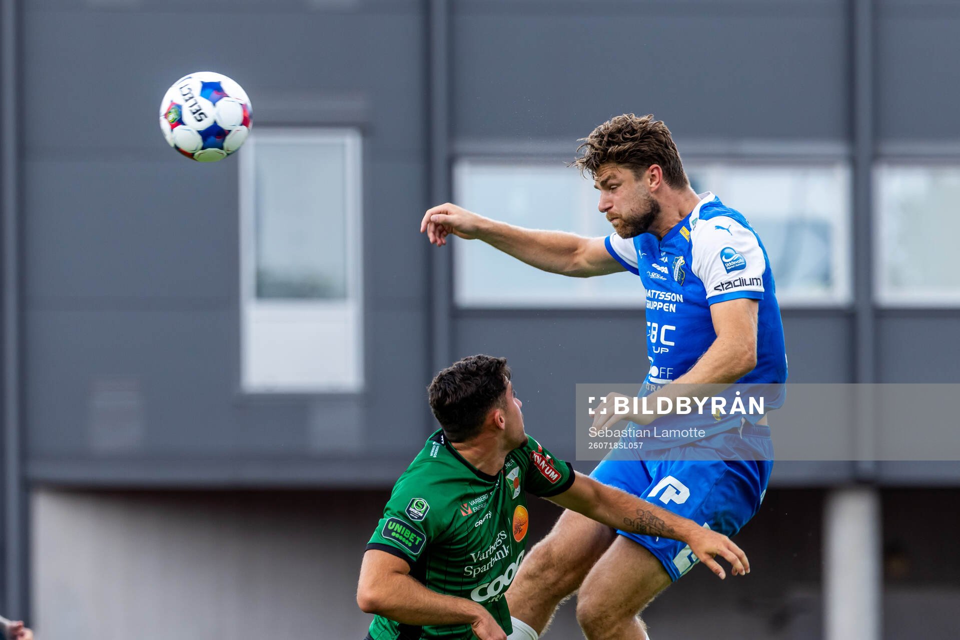 Oddevolds Erik Hedenquist och Varbergs Aulon Bitiqi