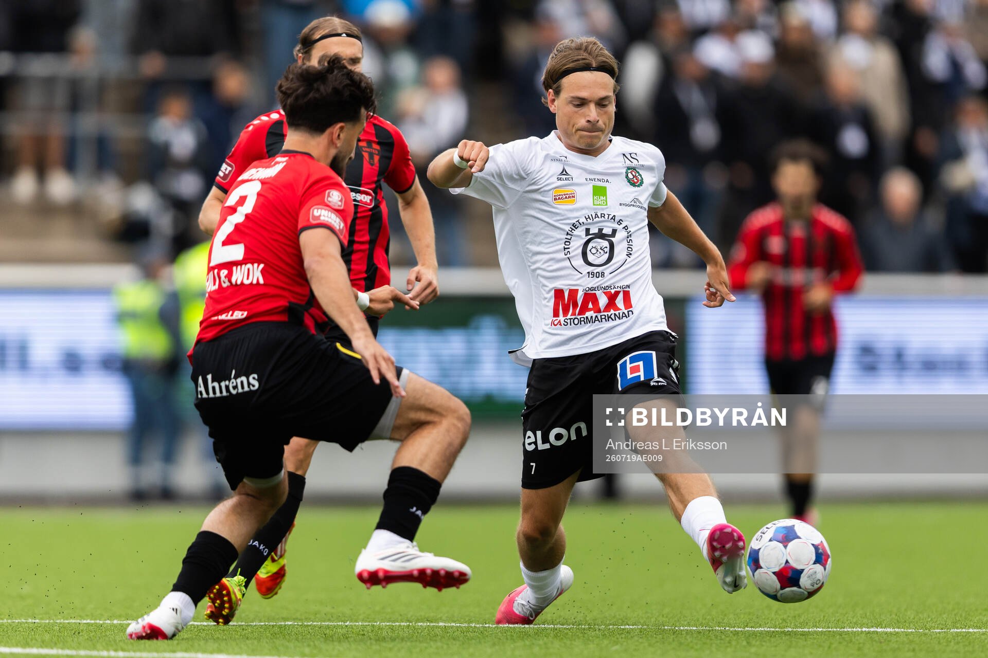 Nordic Uniteds Matteus Behnan och Örebros Samuel Wikman