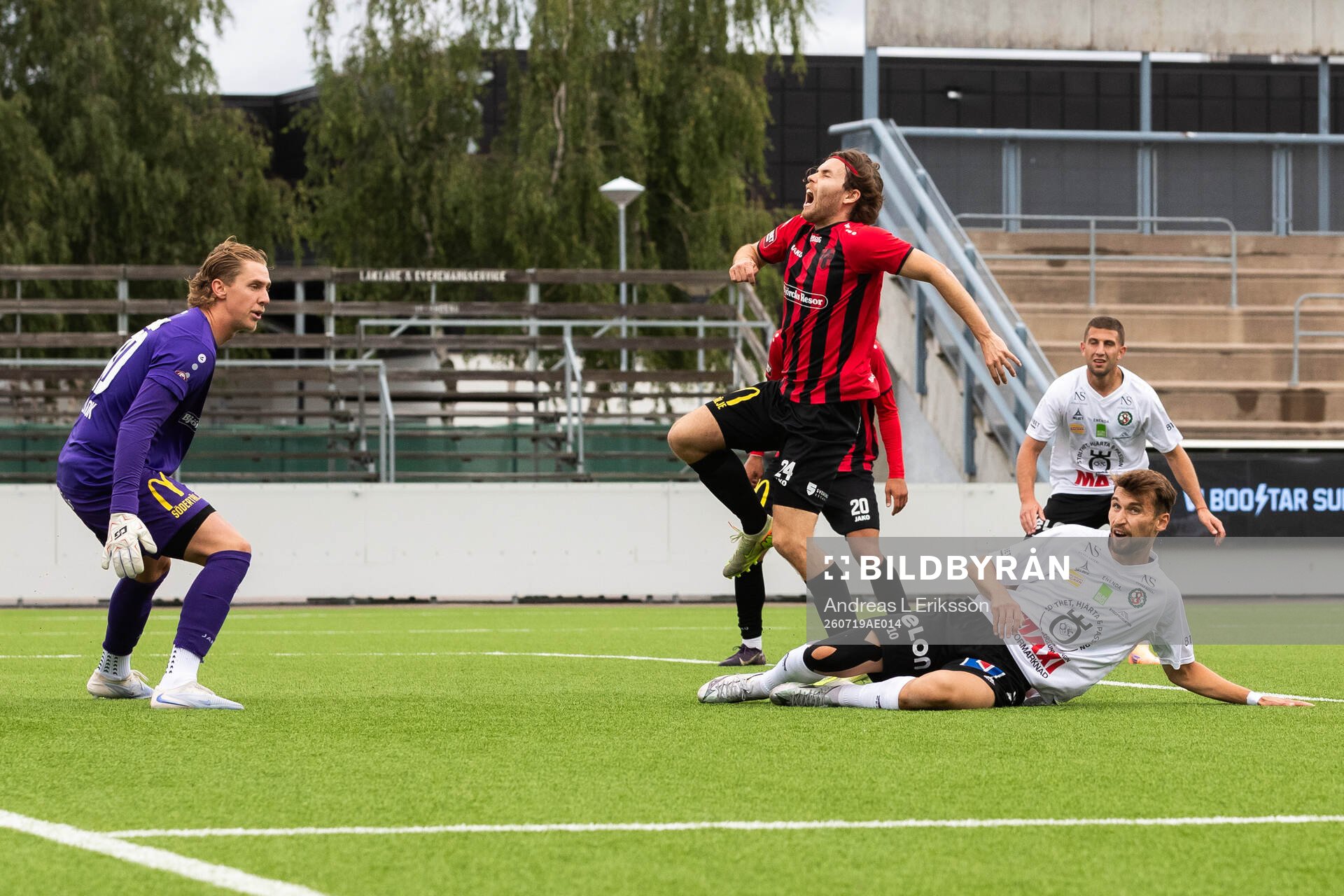Nordic Uniteds målvakt Amar Dzevlan och Theodor Johansson
