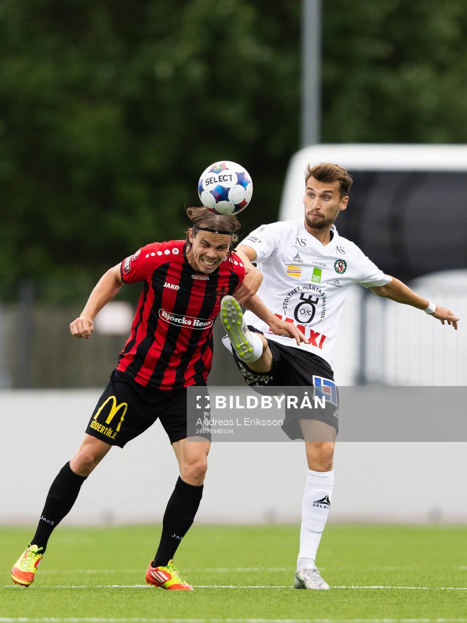 Nordic Uniteds Elias Andersson och Örebros Rasmus