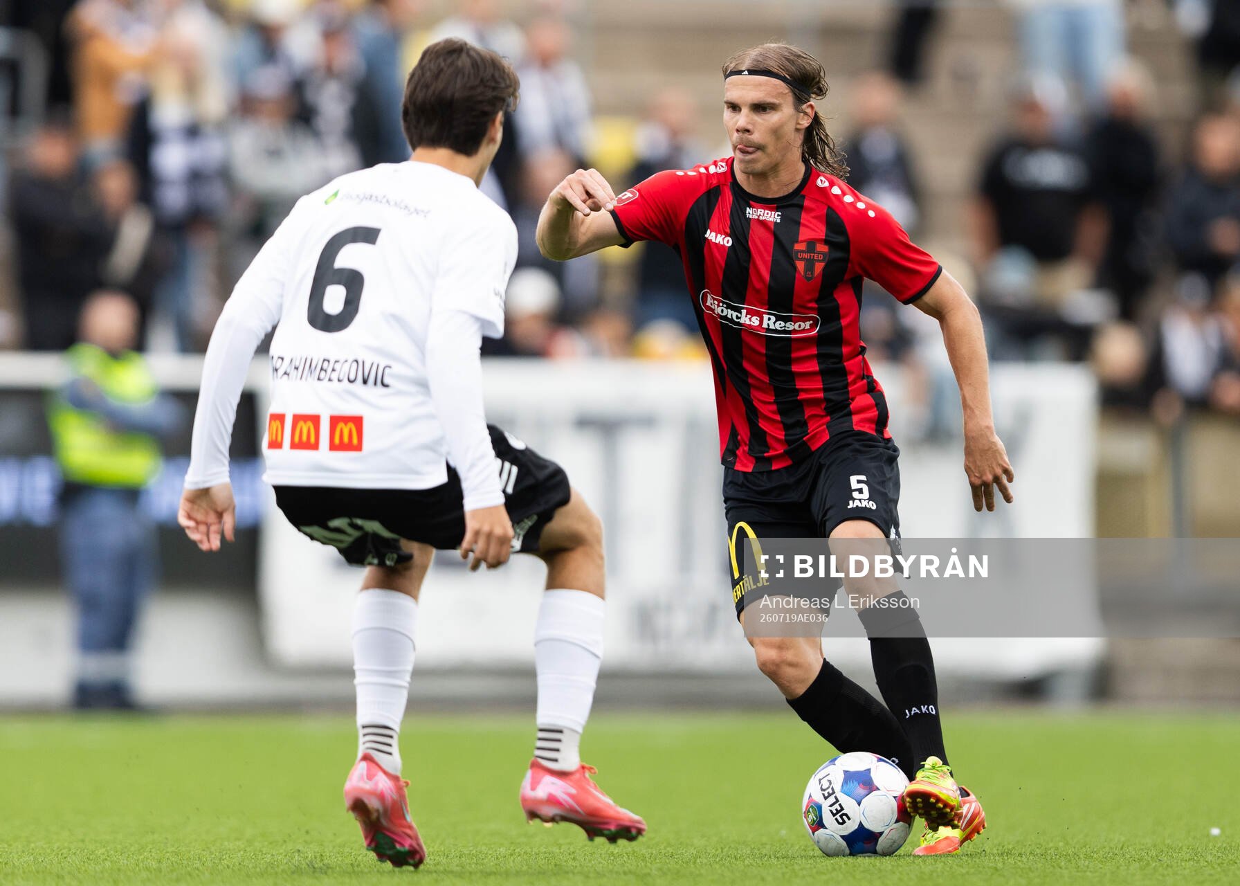 Örebros Edwin Ibrahimbegovic och Nordic Uniteds Elias