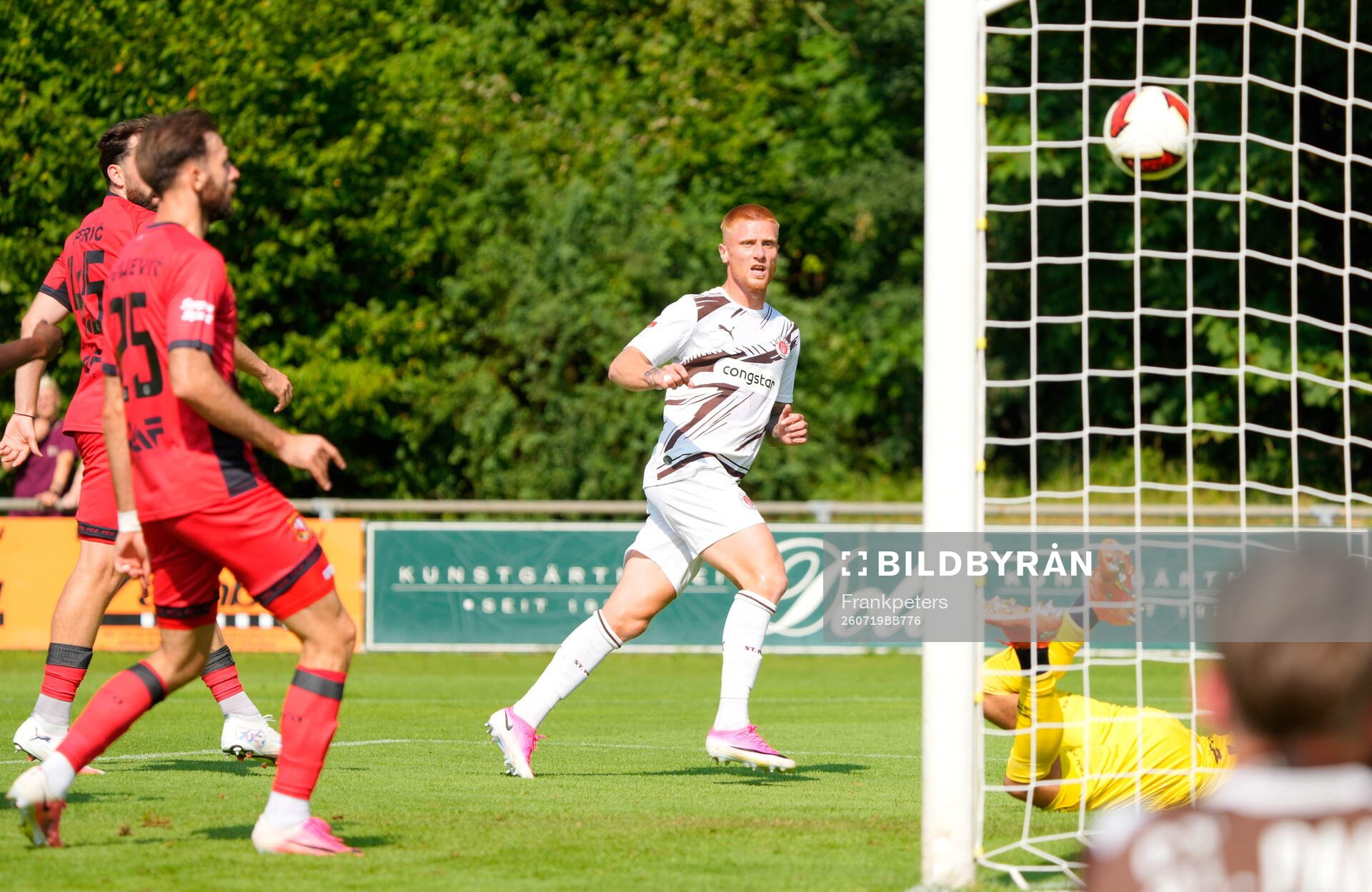 1:0 Tor, Torschuetze Louis Oppie (St. Pauli)