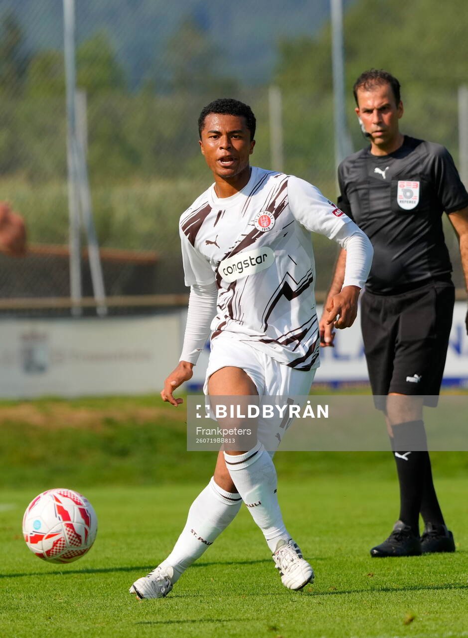 Joel Chima Fujita (St. Pauli)