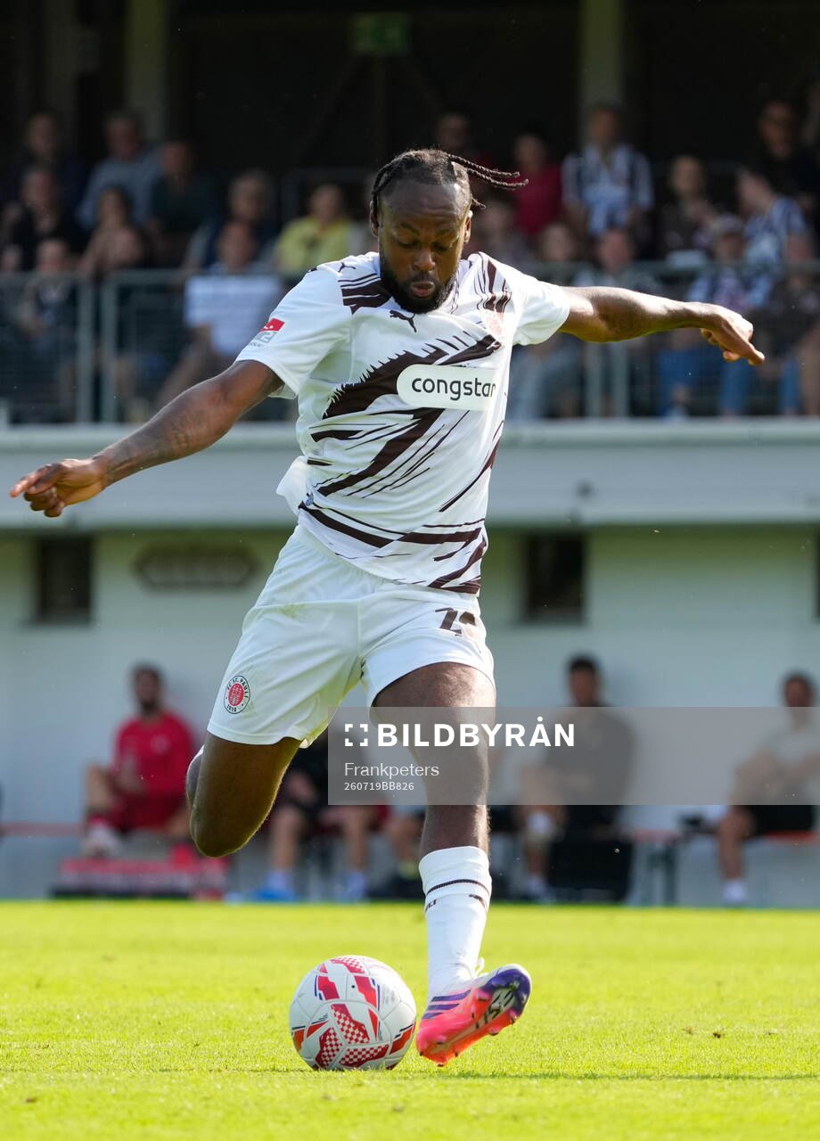 Ricky-Jade Jones (St. Pauli)
