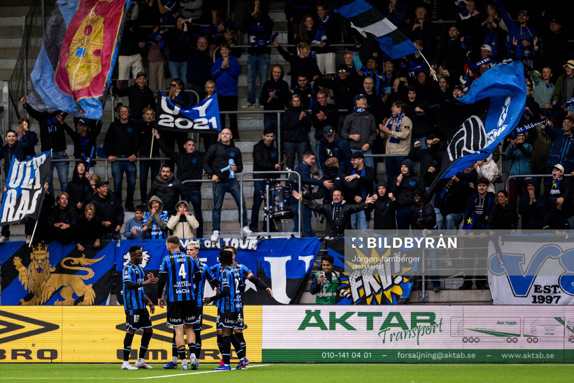 Spelare ur Sirius jublar