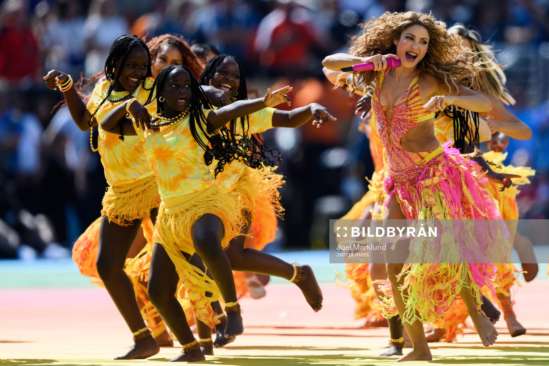 Shakira performs