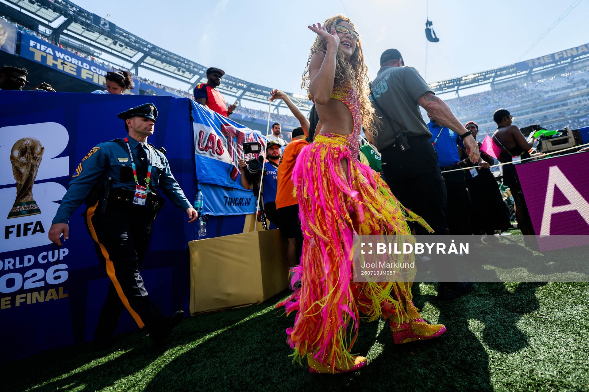 Shakira performs