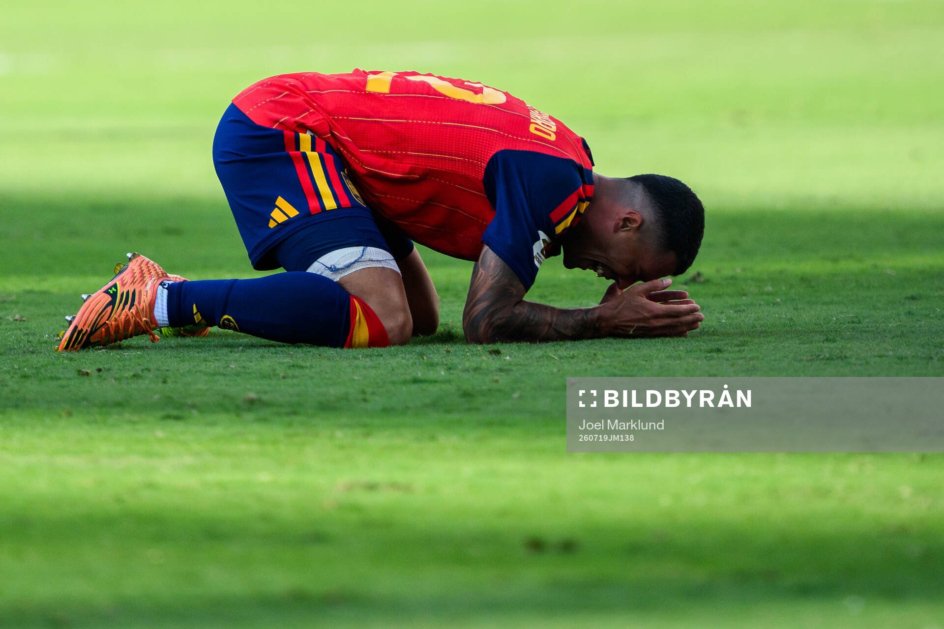 Pedro Porro of Spain celebrates