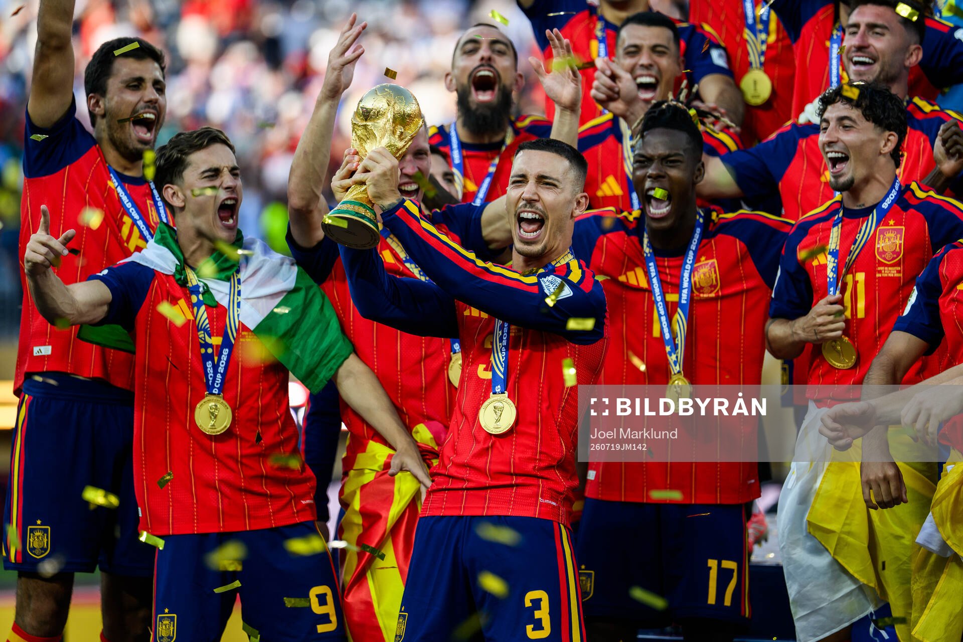 Alex Grimaldo of Spain hoists the trophy