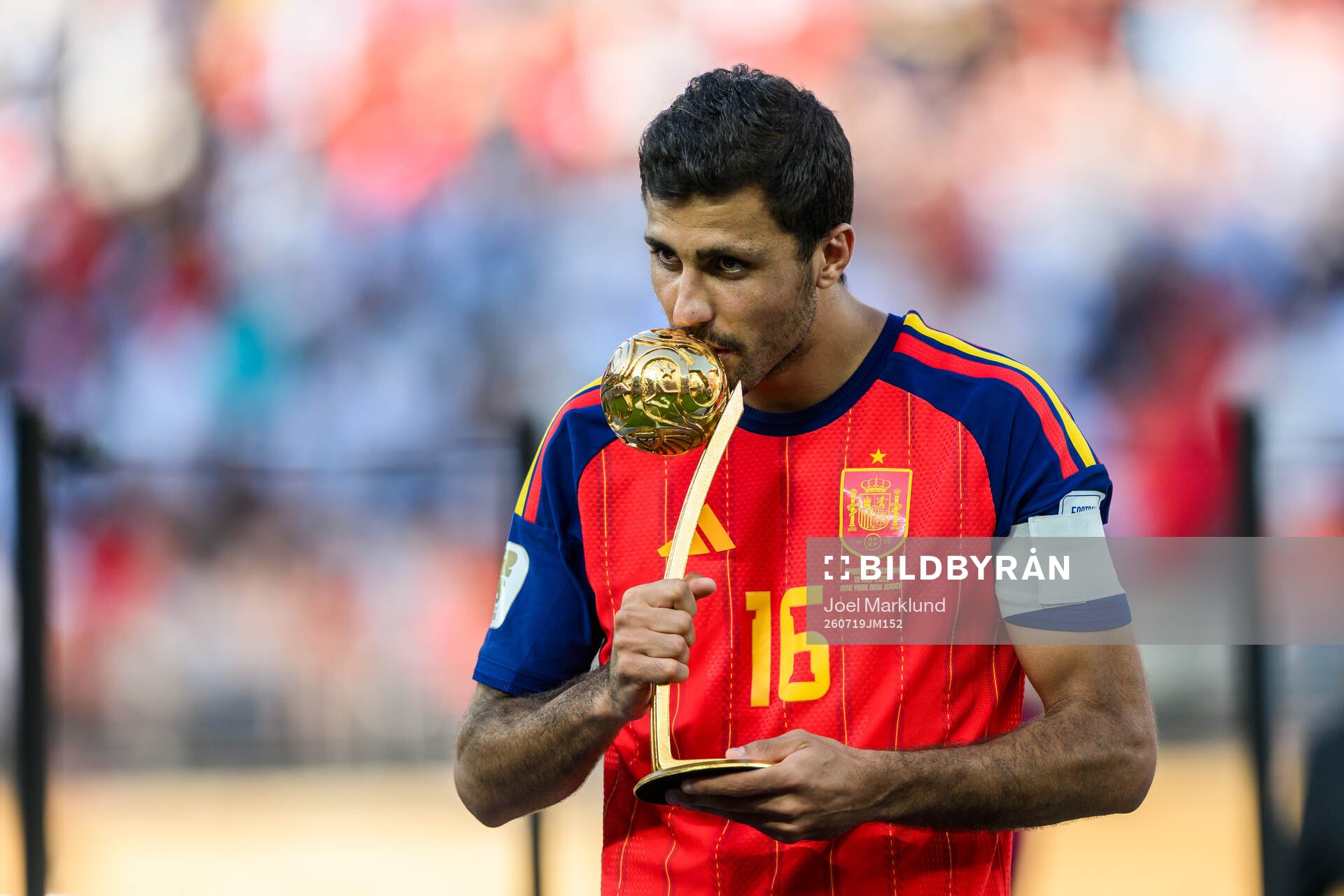 Rodri of Spain with his award for MVP of the tournament