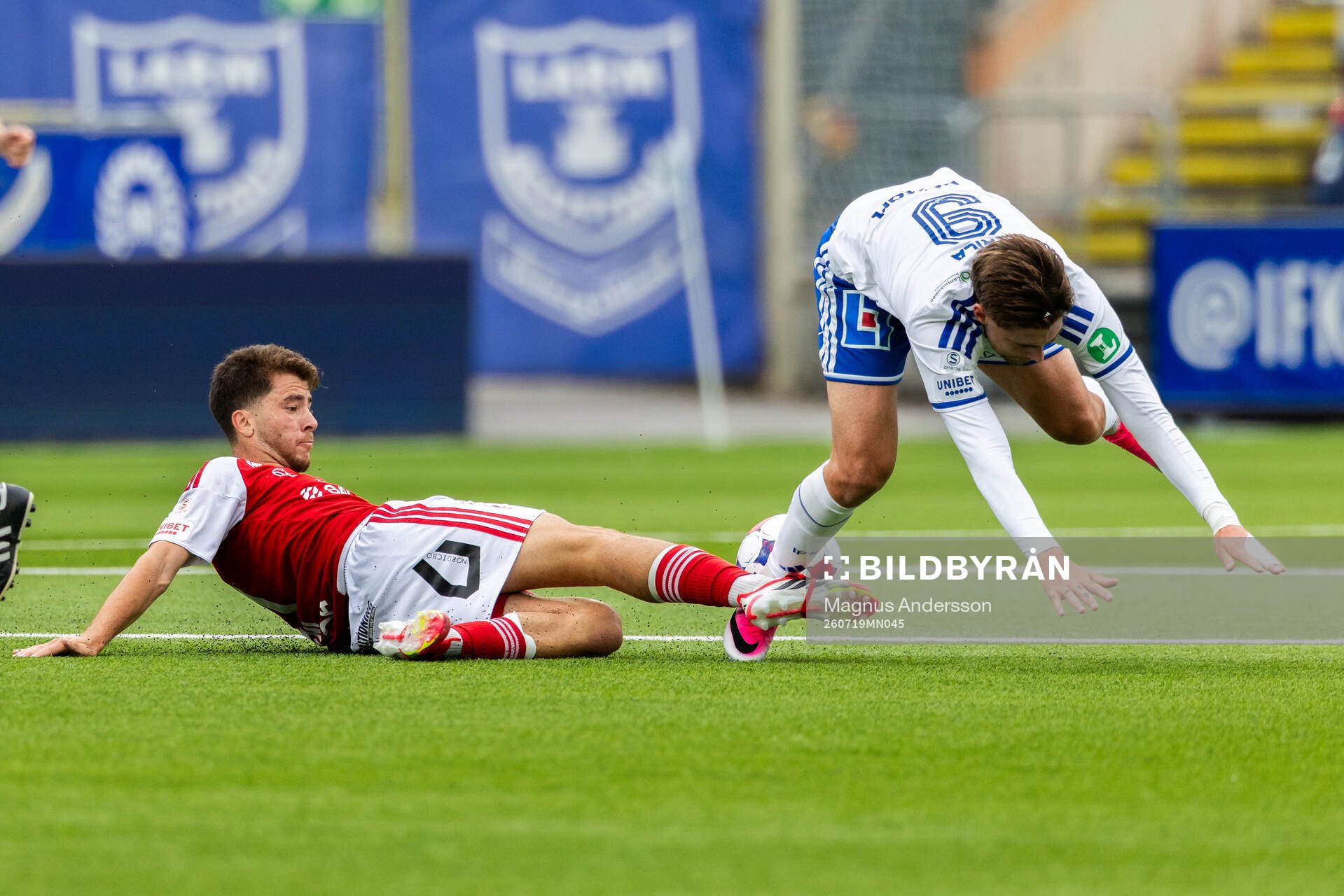 Sandvikens Adam Kiani och IFK Norrköpings Tim Prica