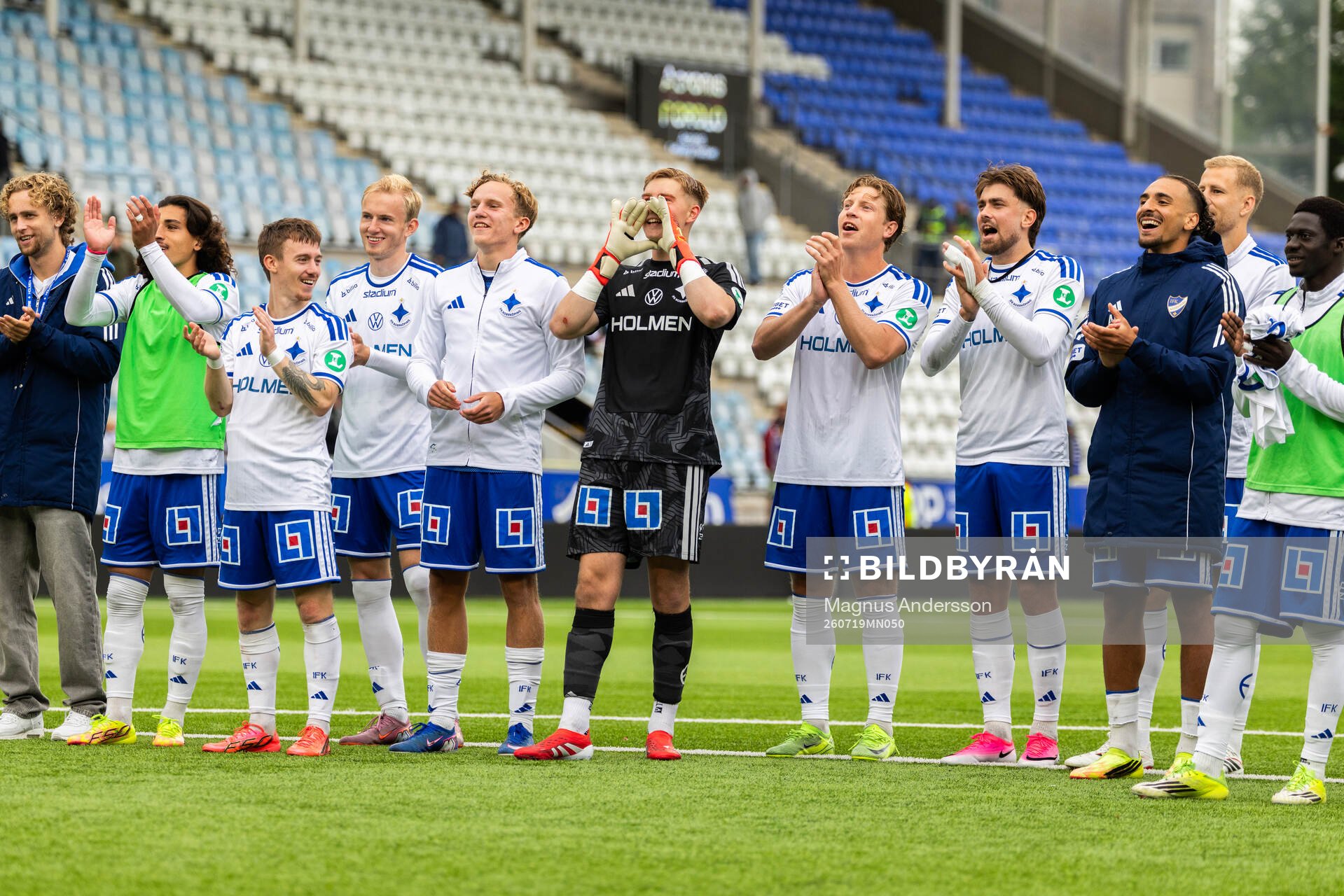 IFK Norrköpings spelare jublar