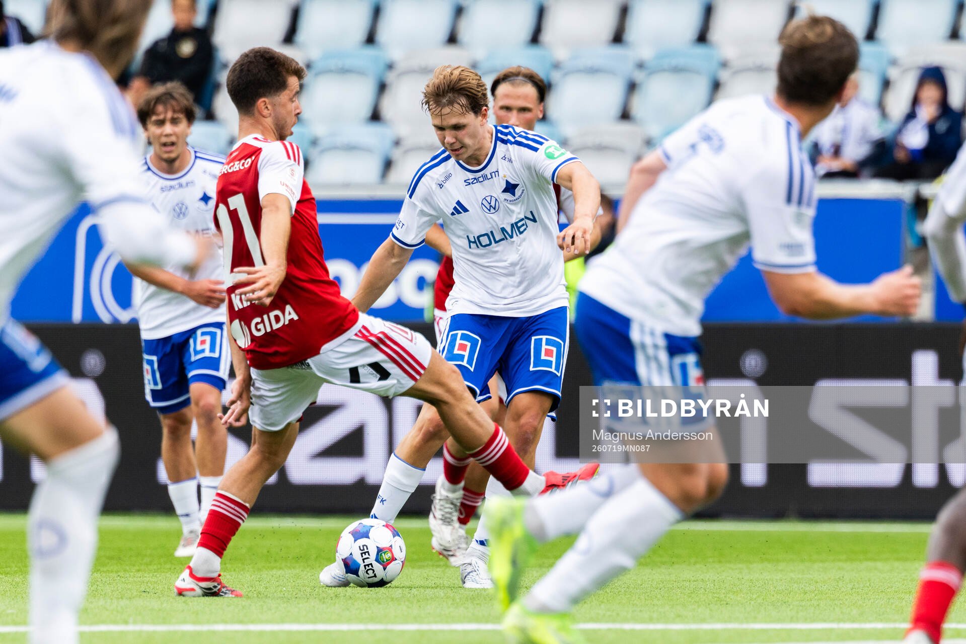 Sandvikens Adam Kiani och IFK Norrköpings Ture Sandberg