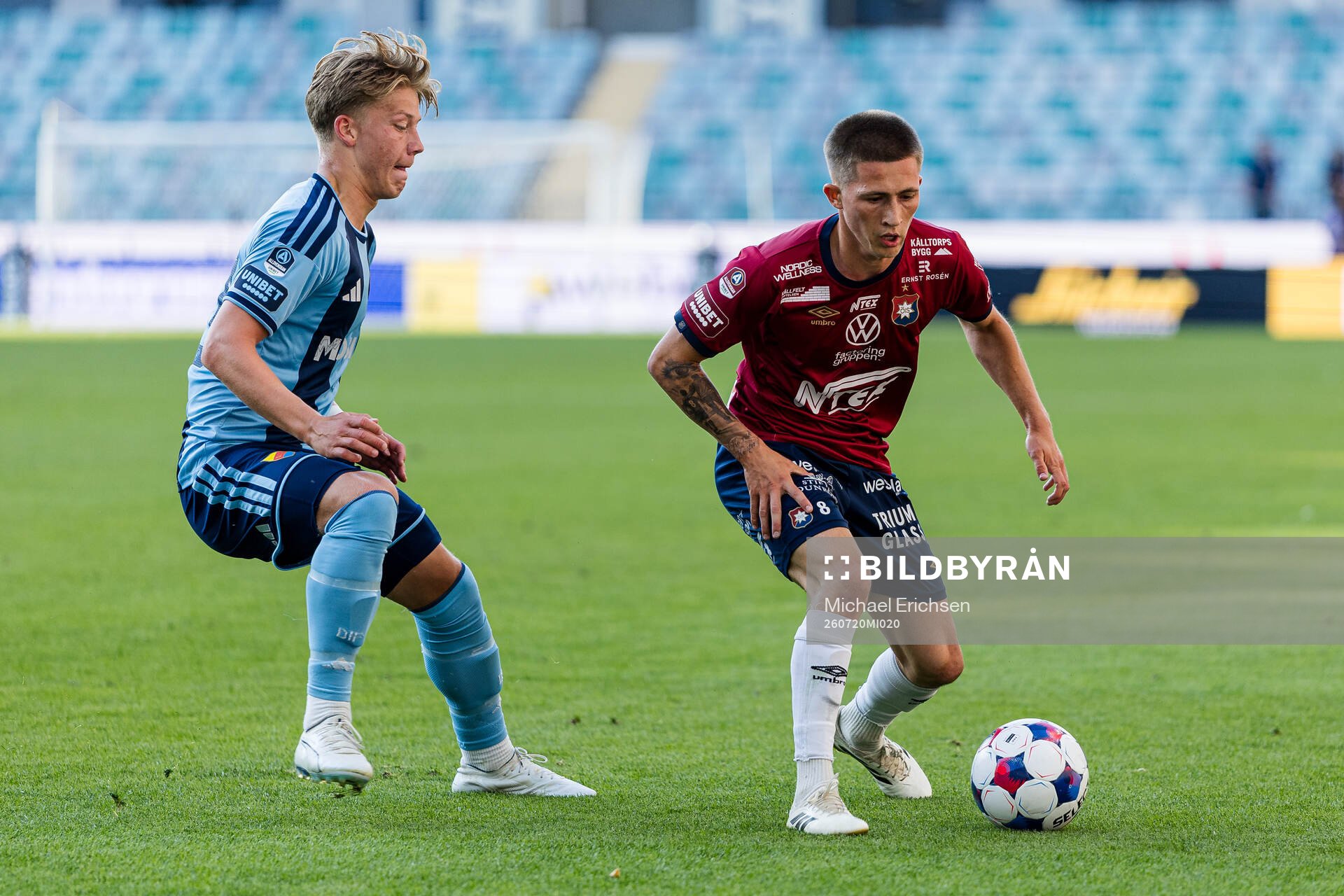 Djurgårdens Matias Siltanen och Örgrytes Benjamin Laturnus