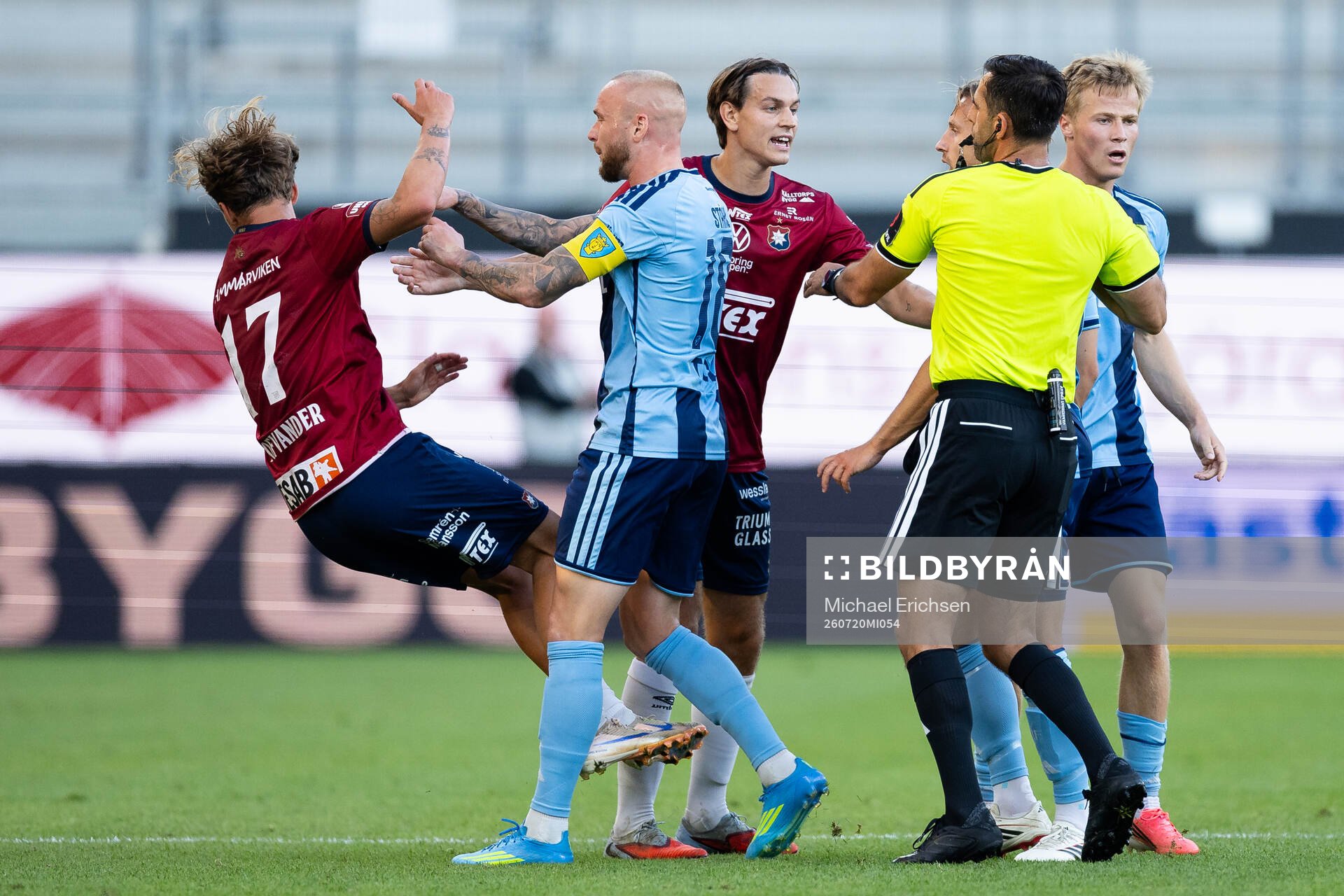 Örgrytes William Hofvander och Djurgårdens Adam Ståhl