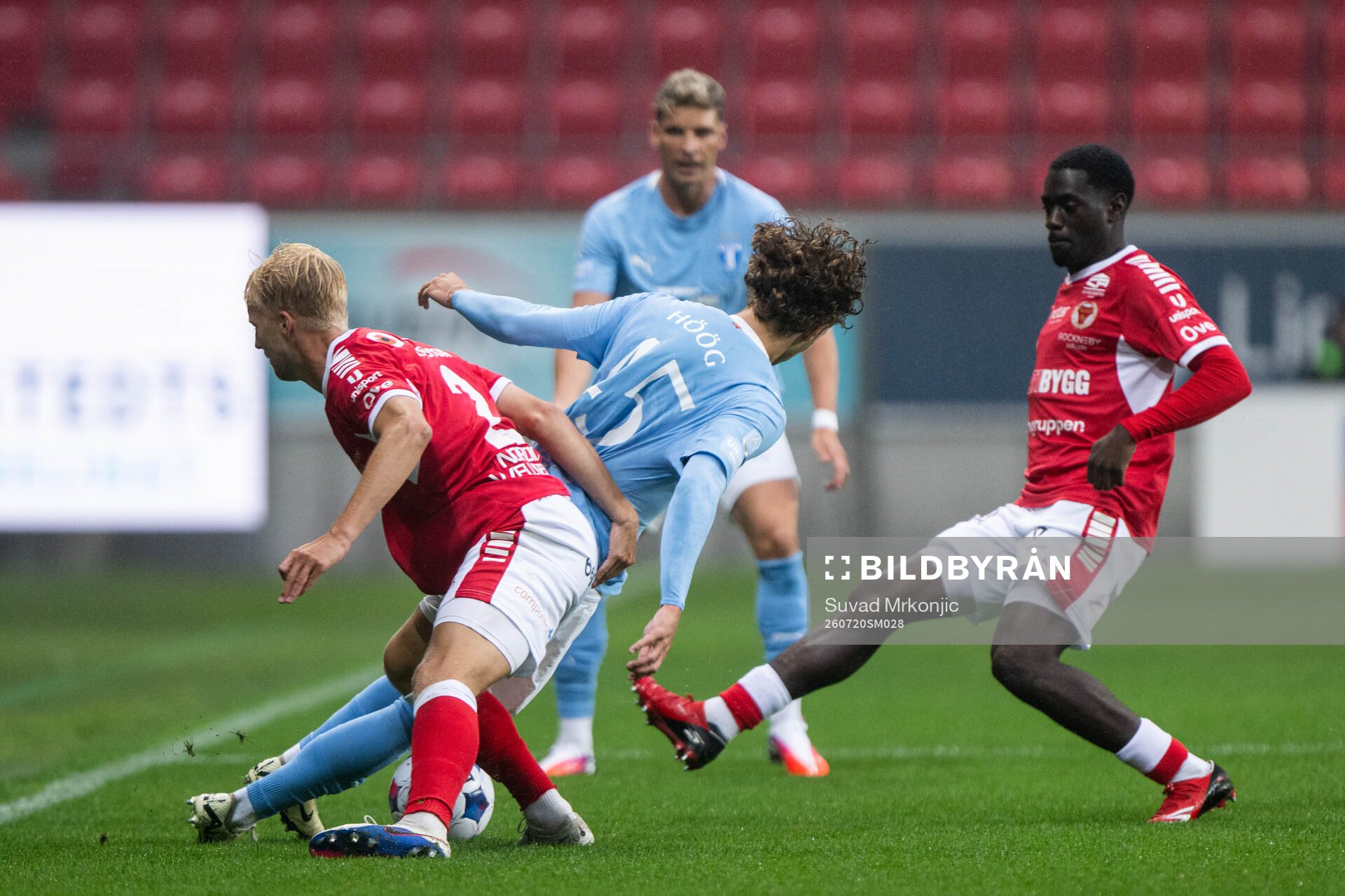 Kalmars Victor Larsson och Malmö FFs Anton Höög