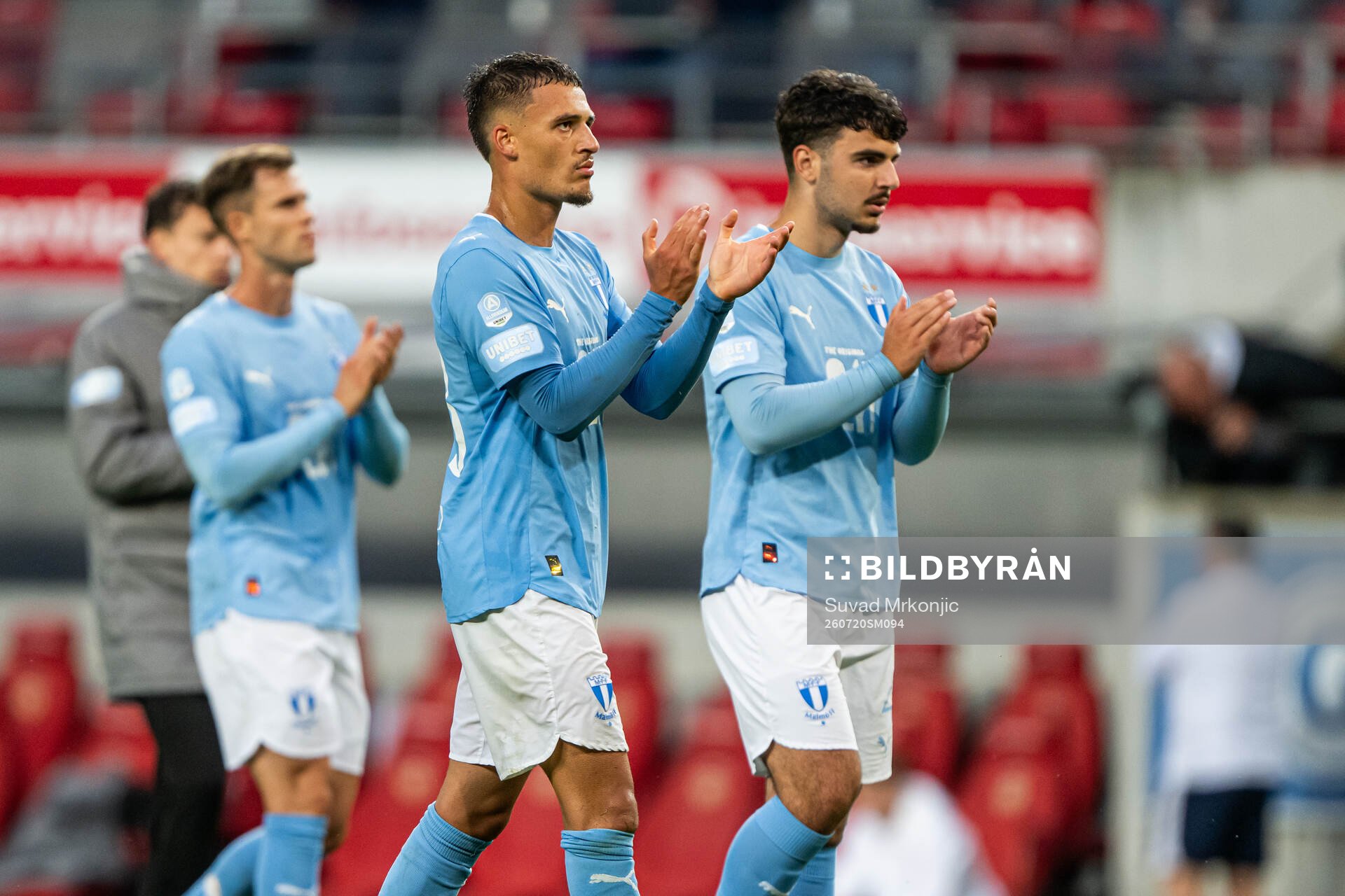Malmö FFs spelare tackar publiken