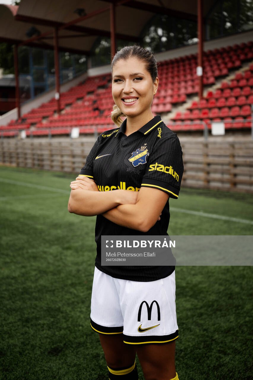s nyförvärv Loreta Kullashi