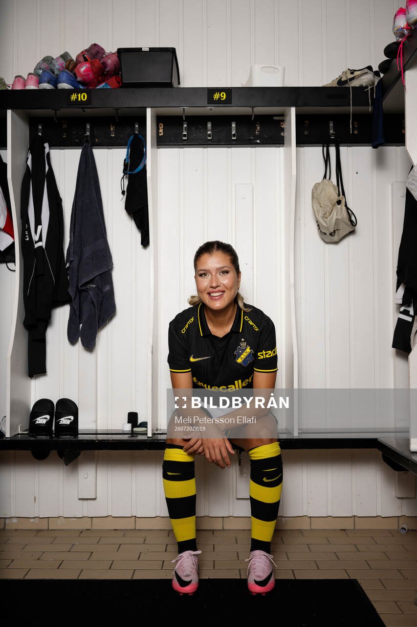 s nyförvärv Loreta Kullashi