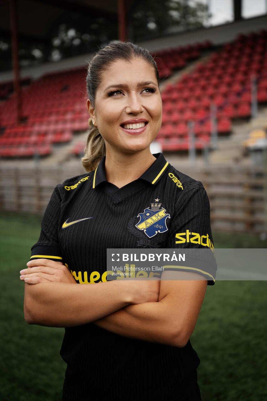 s nyförvärv Loreta Kullashi