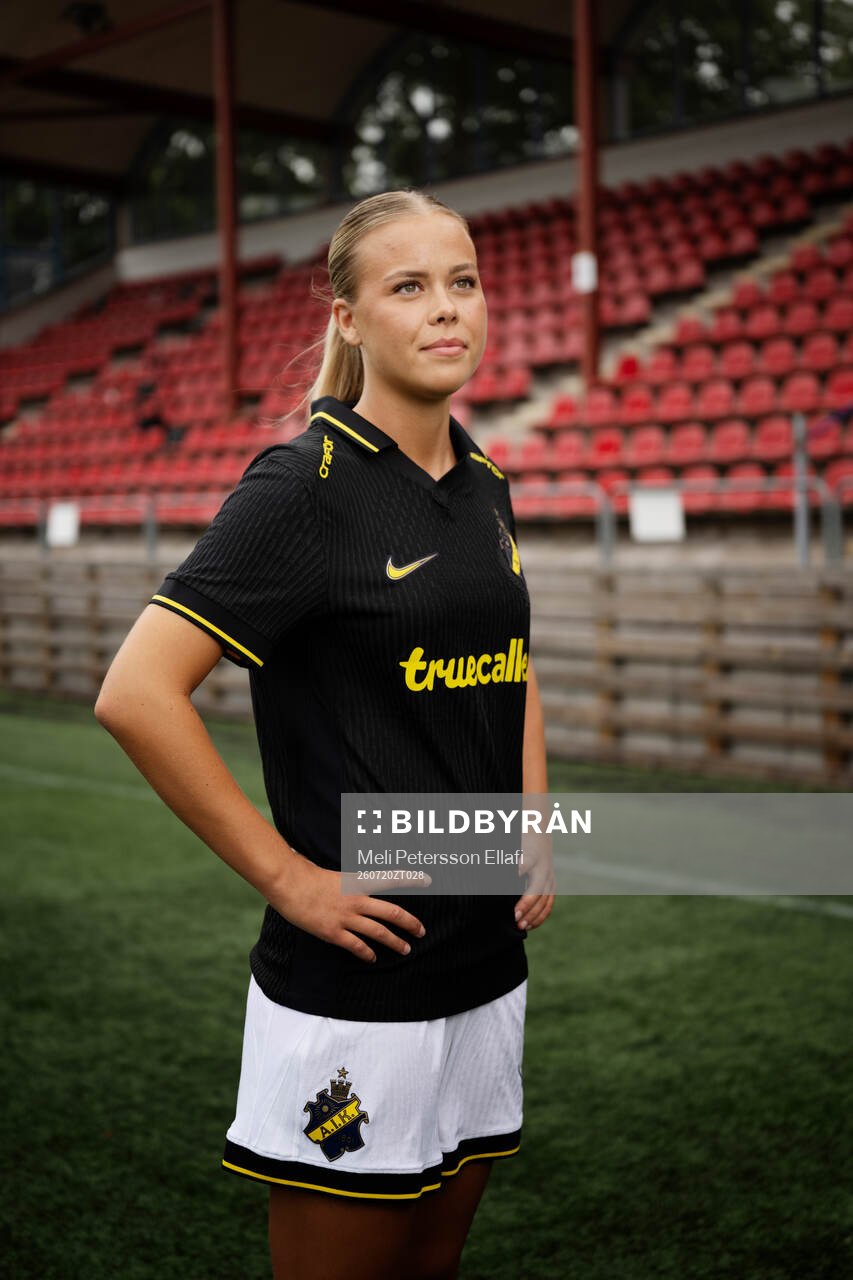 s nyförvärv Fanny Ahlin