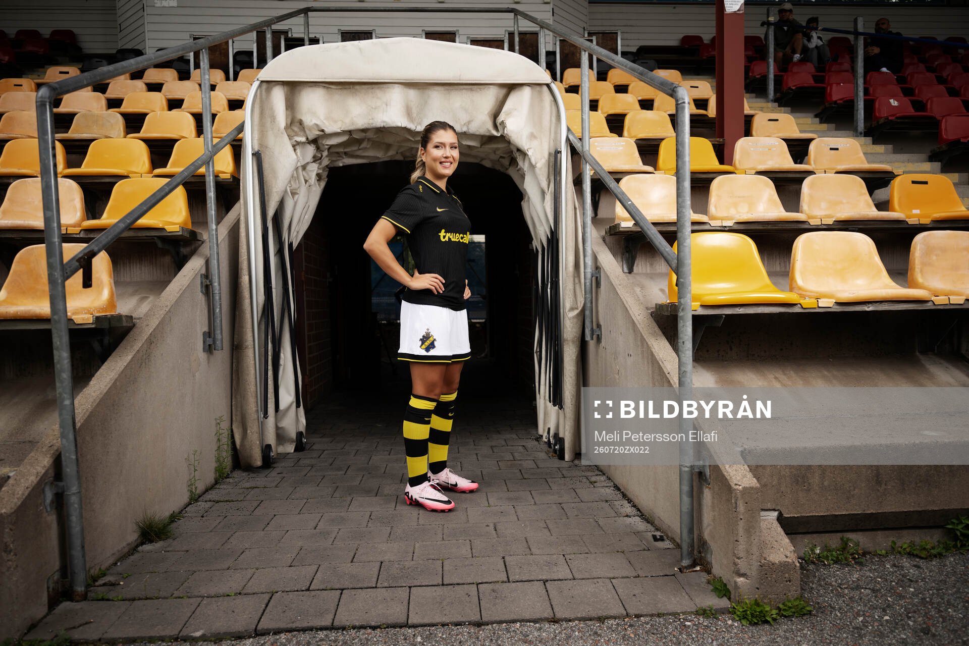 s nyförvärv Loreta Kullashi
